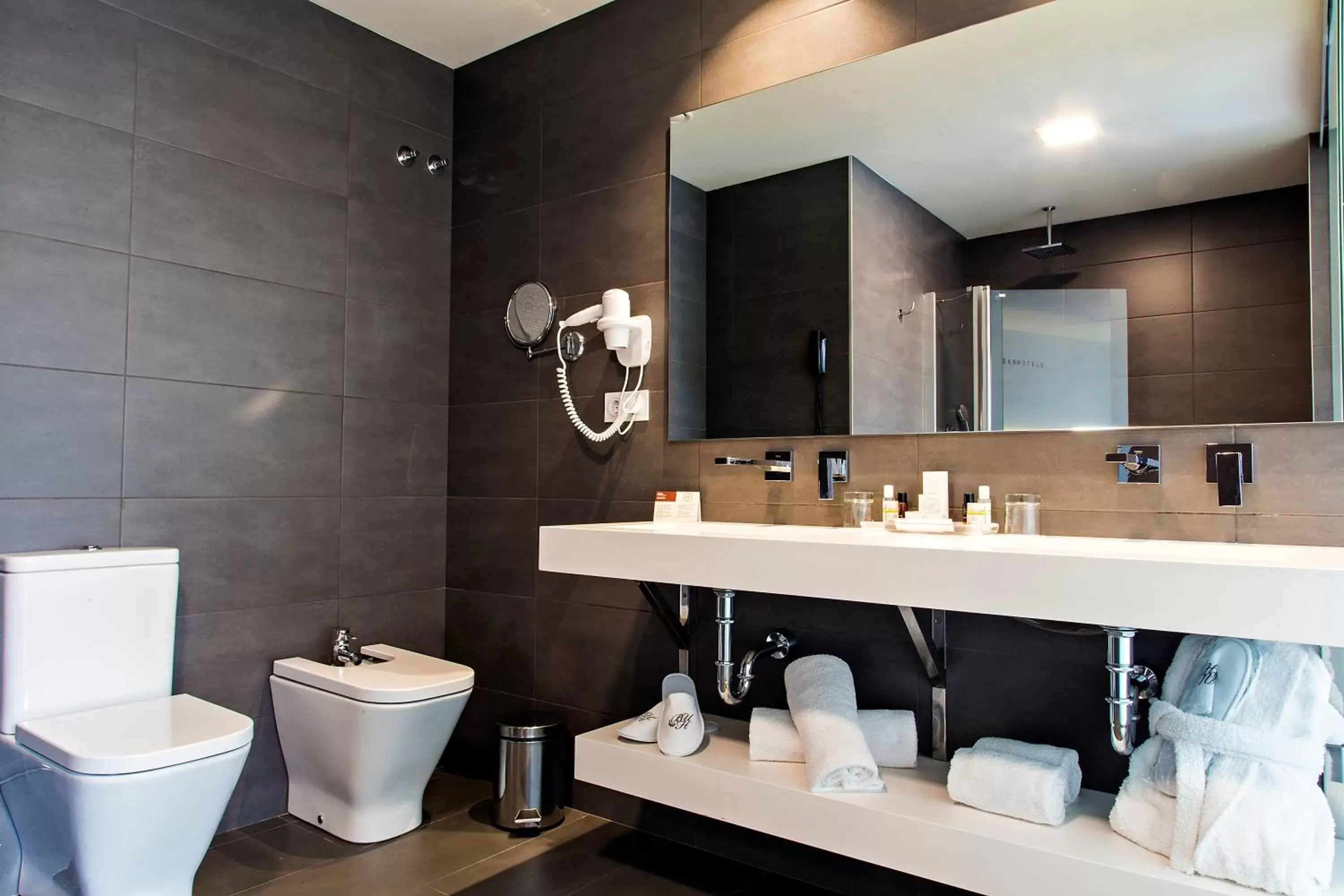 Decorative detail, Bathroom in Bcn Urbaness Hotels Gran Rosellon