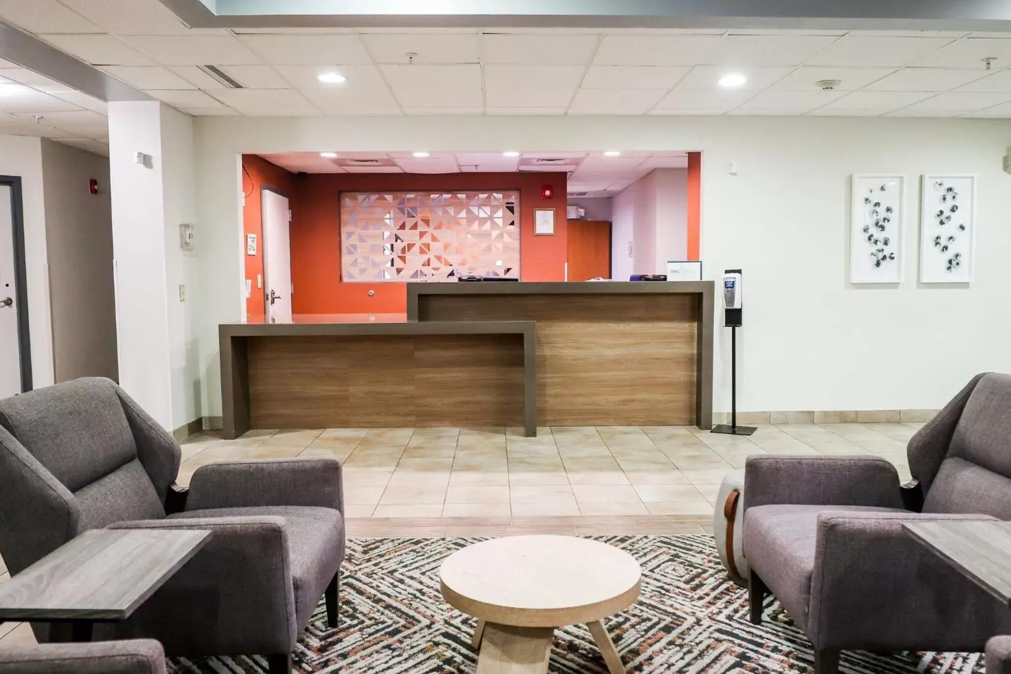 Property building, Lobby/Reception in Candlewood Suites Richmond Airport, an IHG Hotel