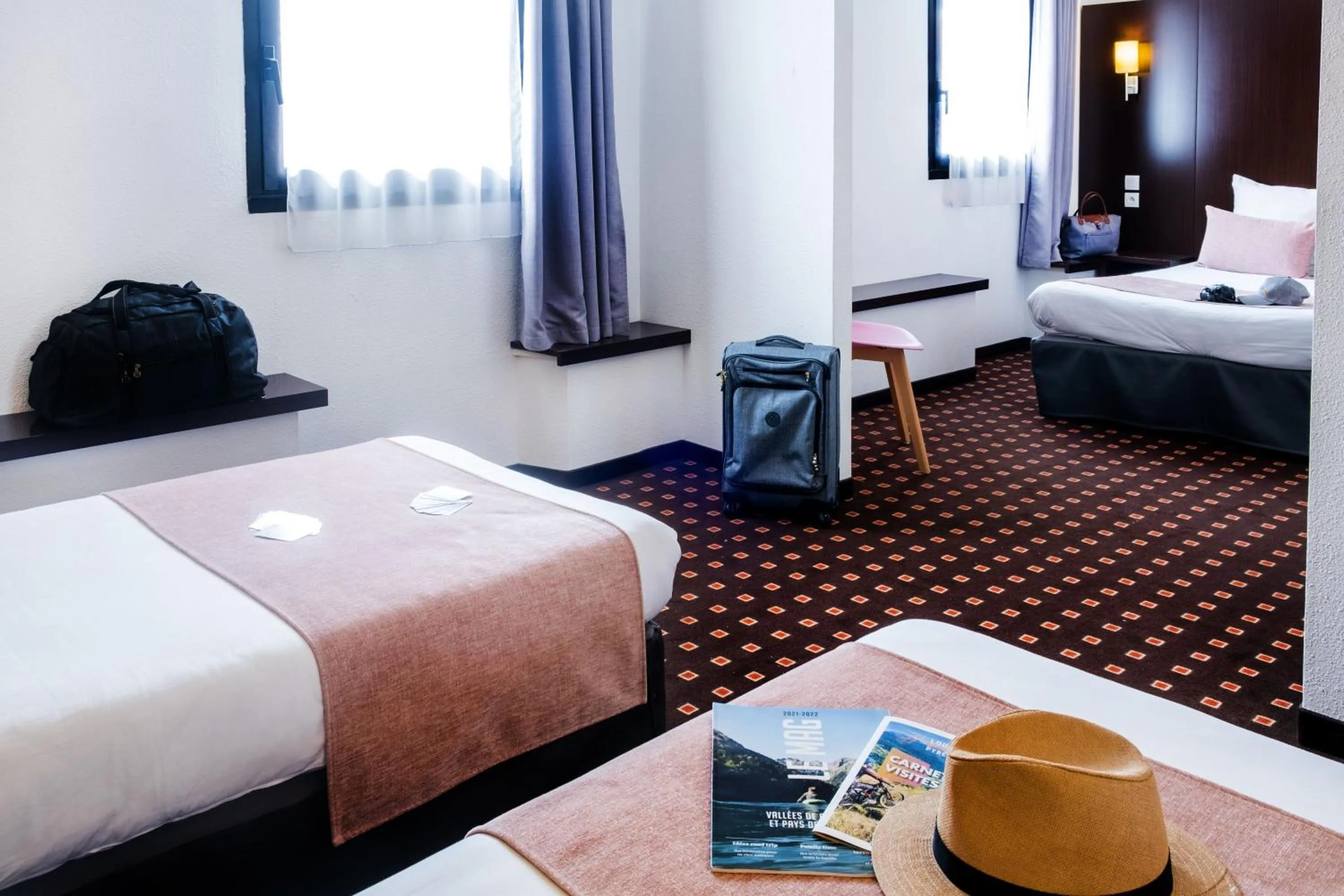 Bathroom, Bed in Hôtel Sainte-Rose