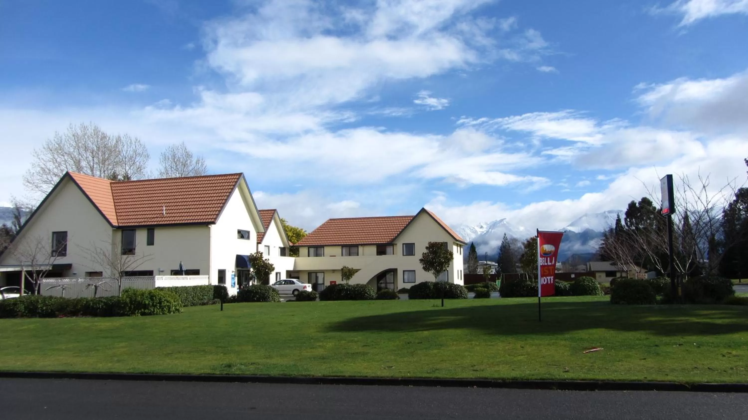 Property building in Bella Vista Motel Te Anau