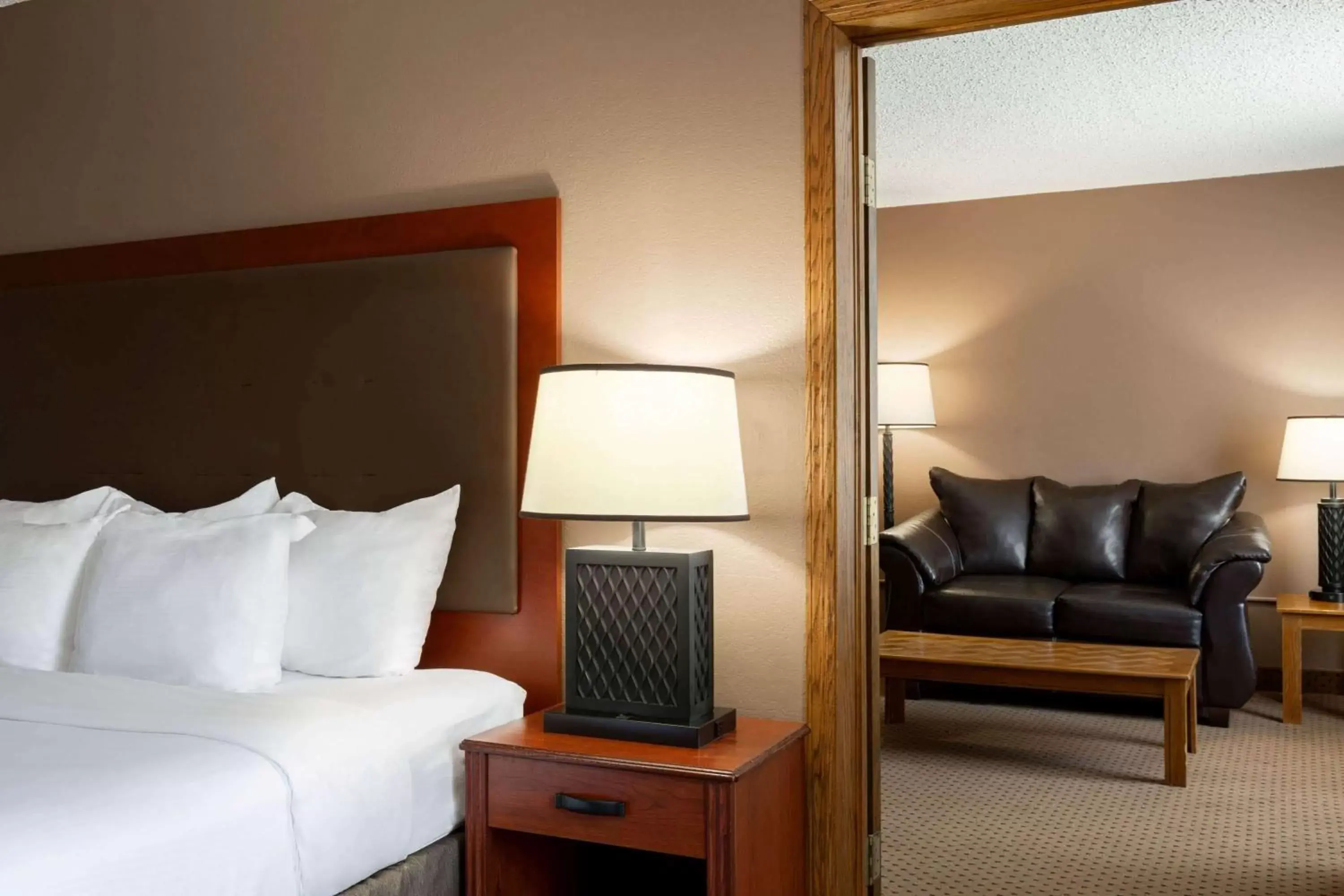 Photo of the whole room, Bed in Baymont by Wyndham Mandan Bismarck Area Photo of the whole room, Bed in Baymont by Wyndham Mandan Bismarck Area