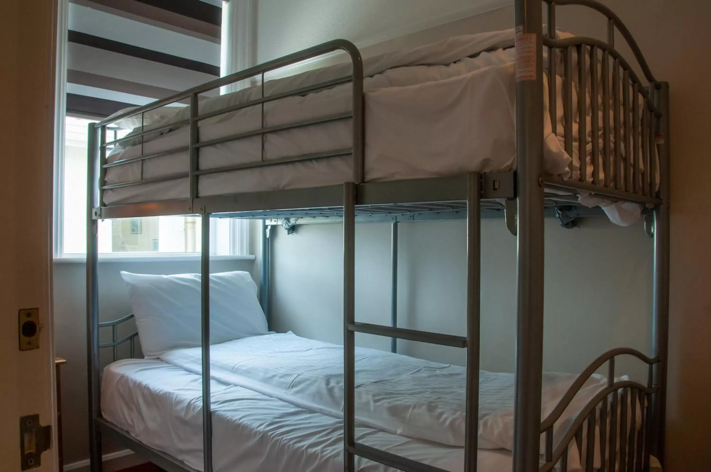 Bunk Bed in Porth Avallen Hotel