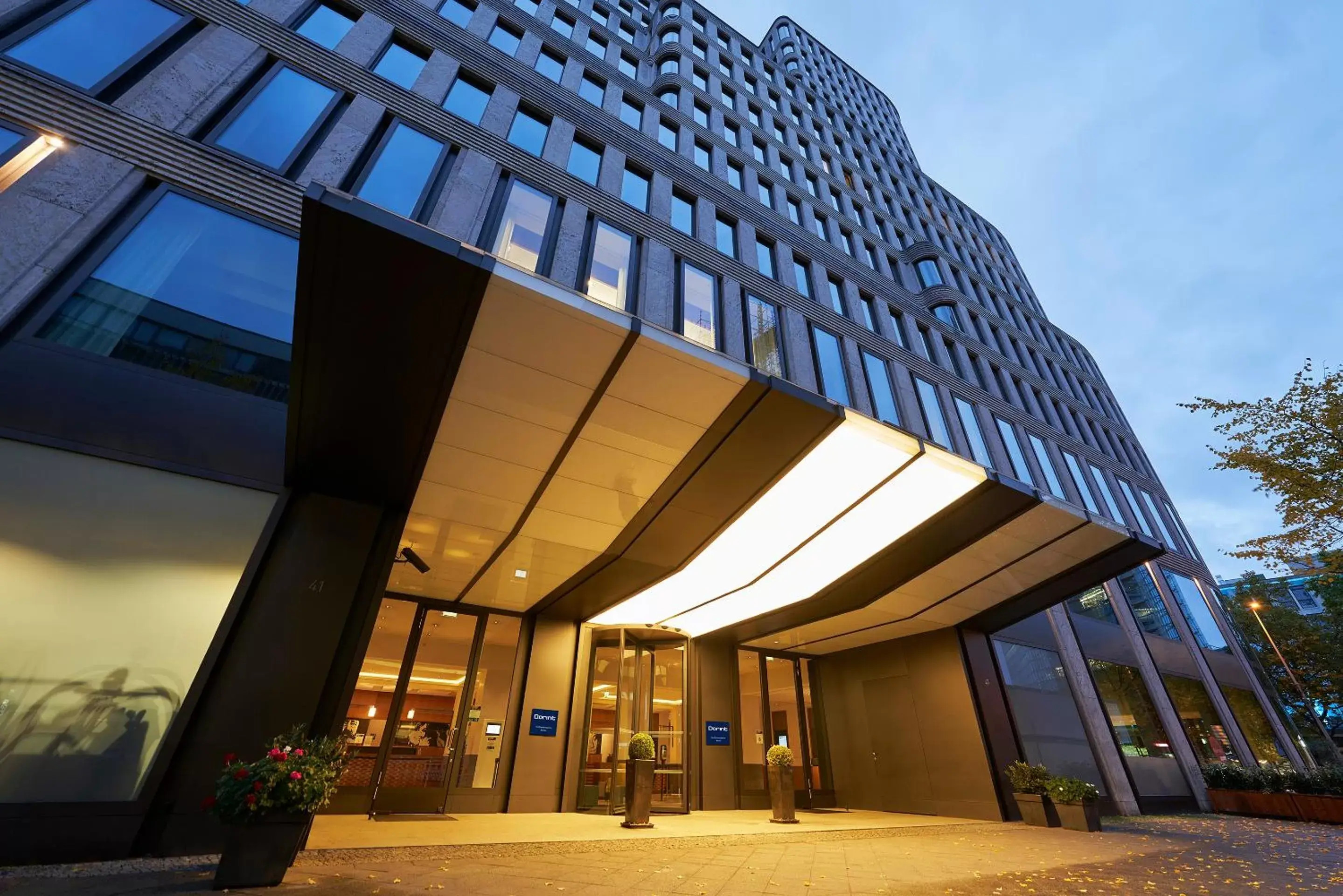 Facade/entrance, Property Building in Dorint Kurfürstendamm Berlin