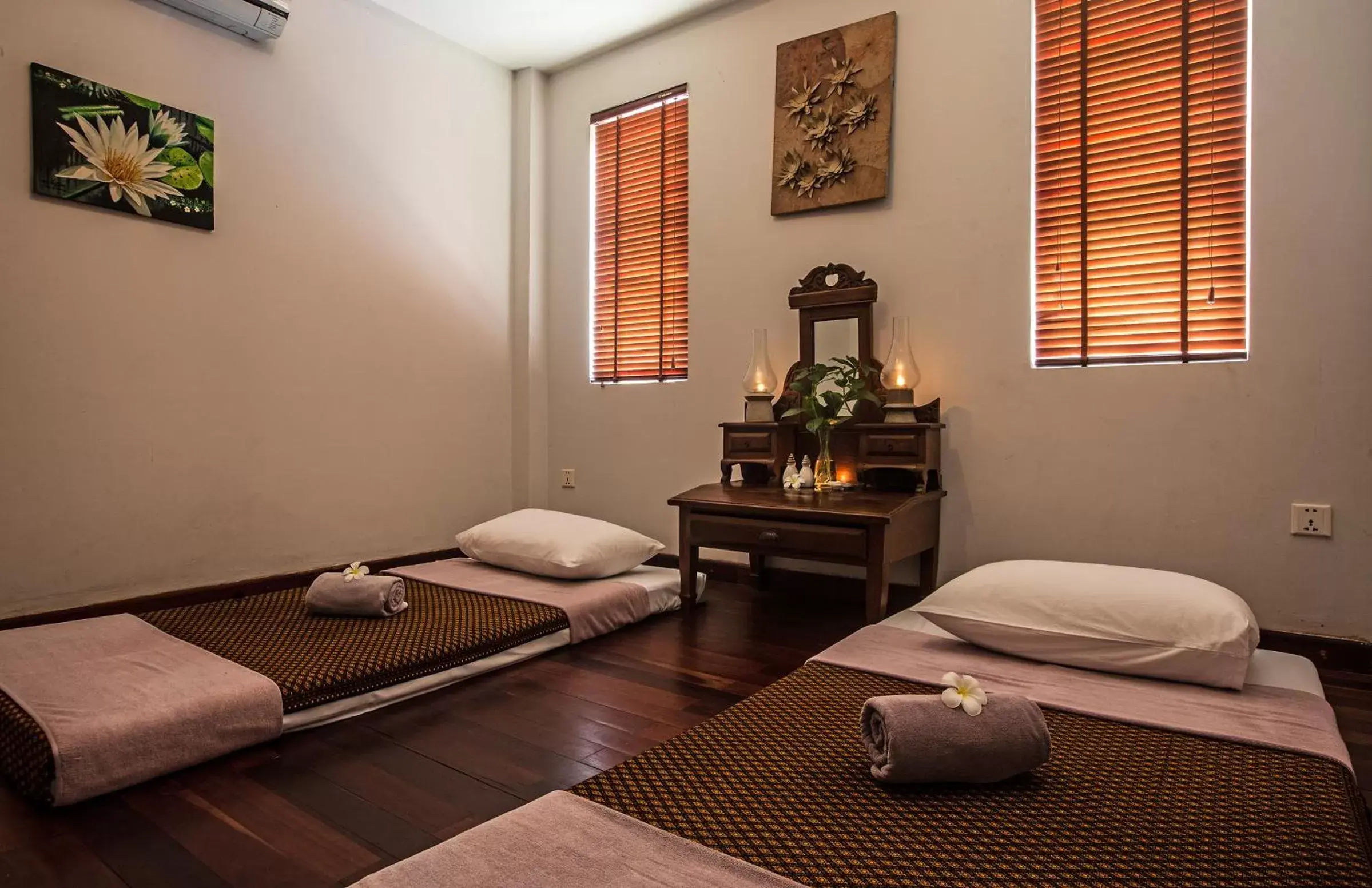 Massage, Bed in Mane Boutique Hotel & Spa