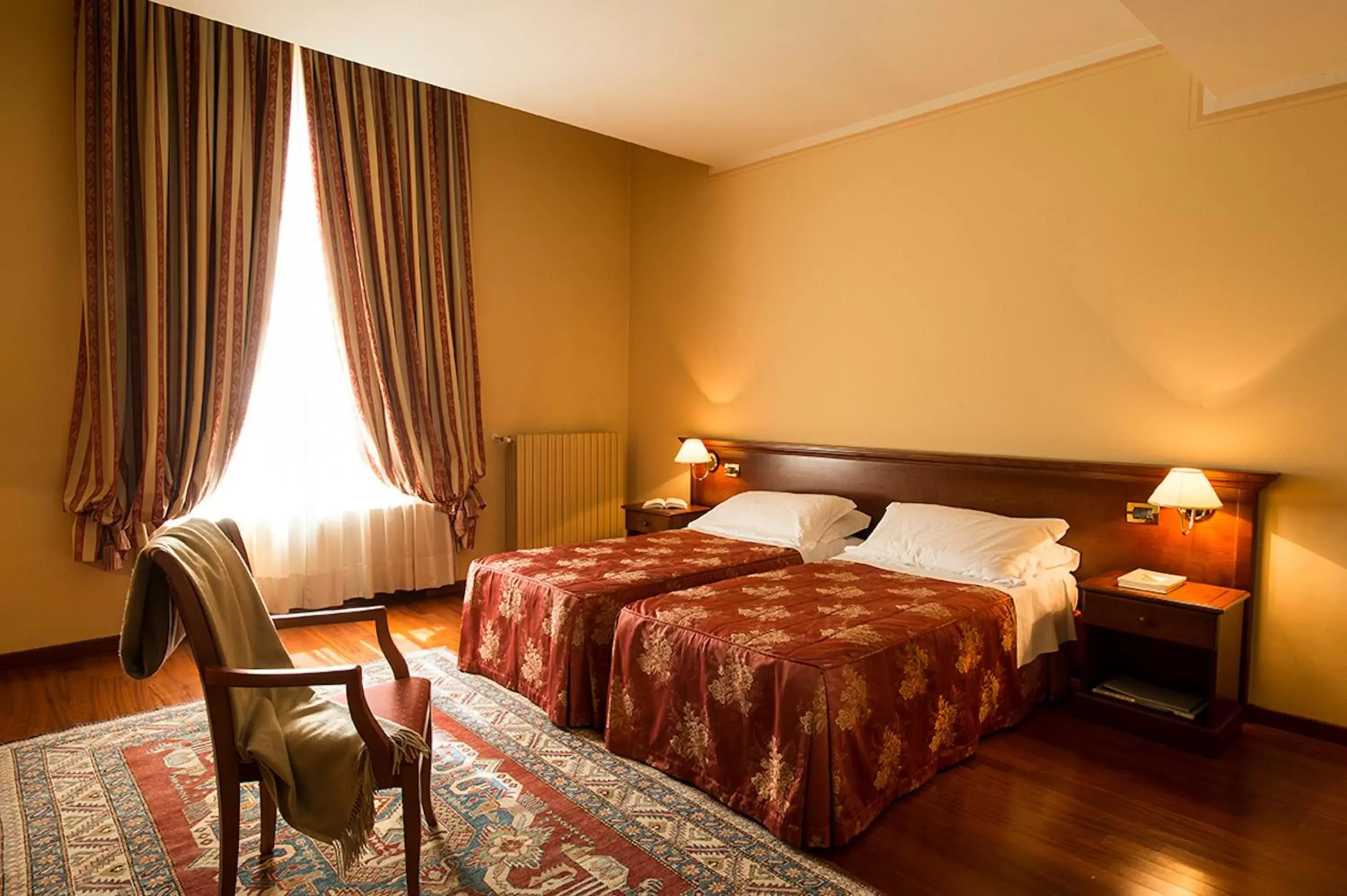 Photo of the whole room, Bed in Centro Paolo VI