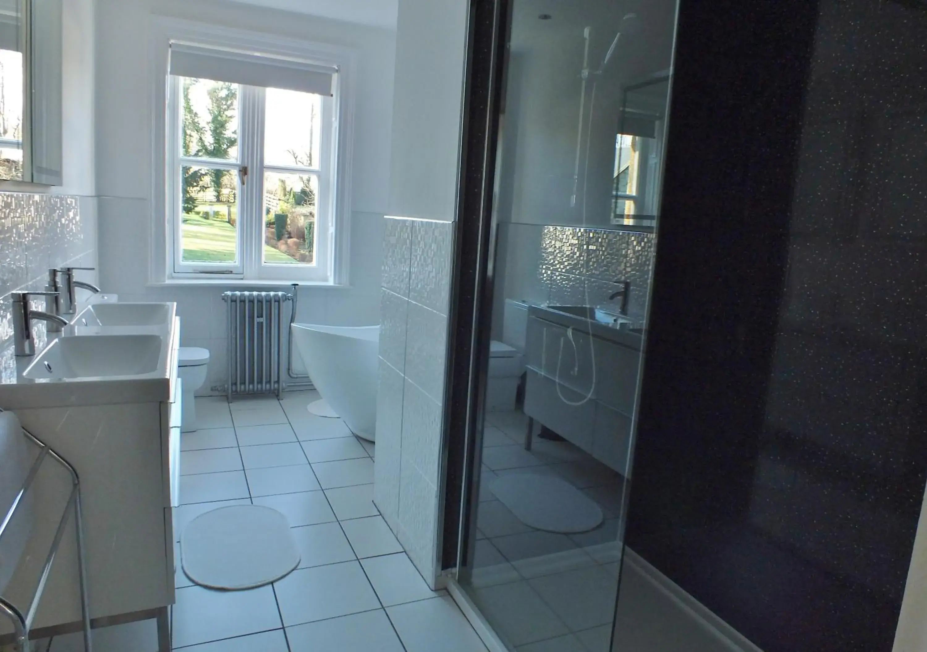 Bathroom in Hedgefield House