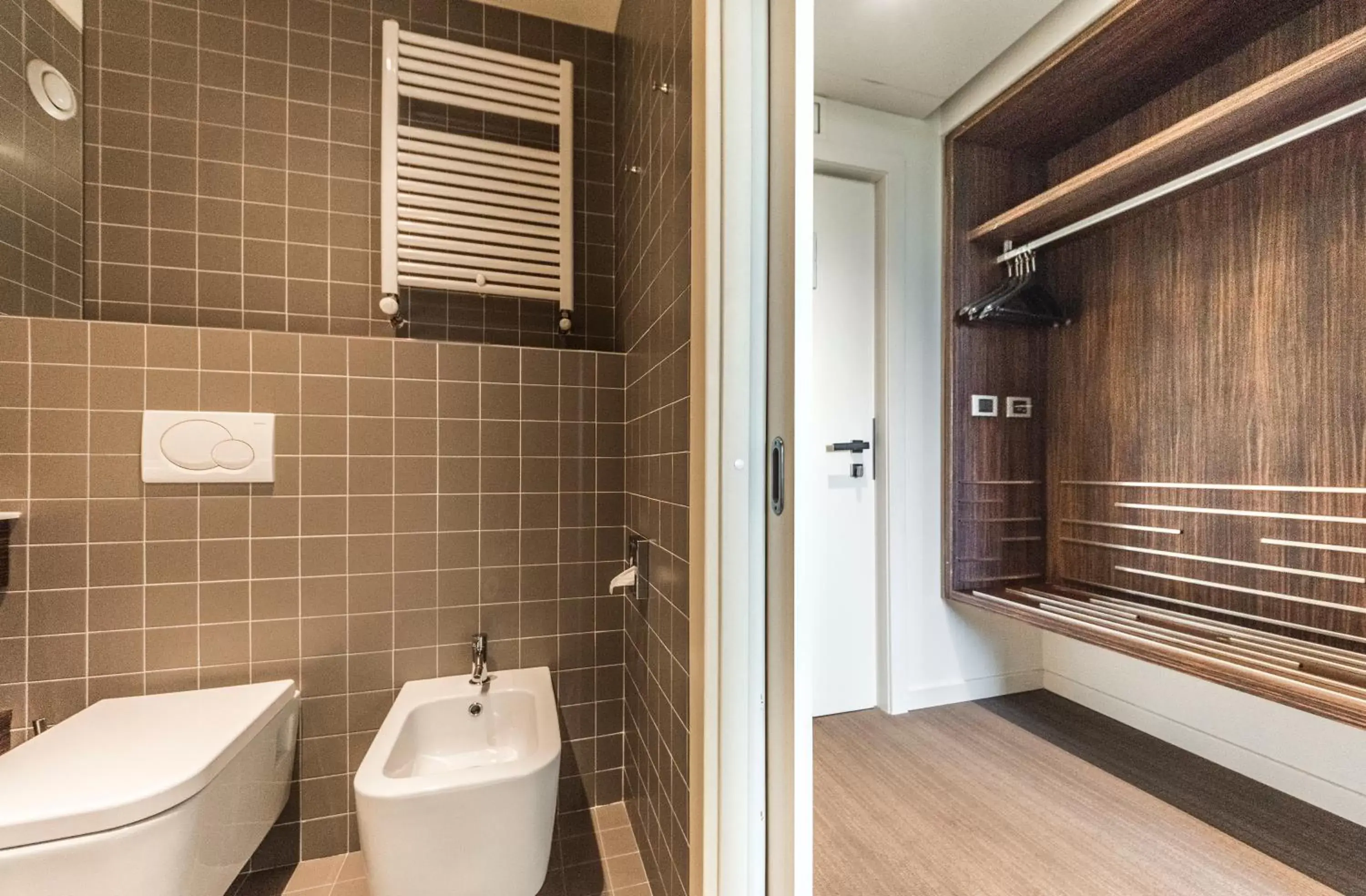 Toilet, Bathroom in Antony Hotel - Venice Airport