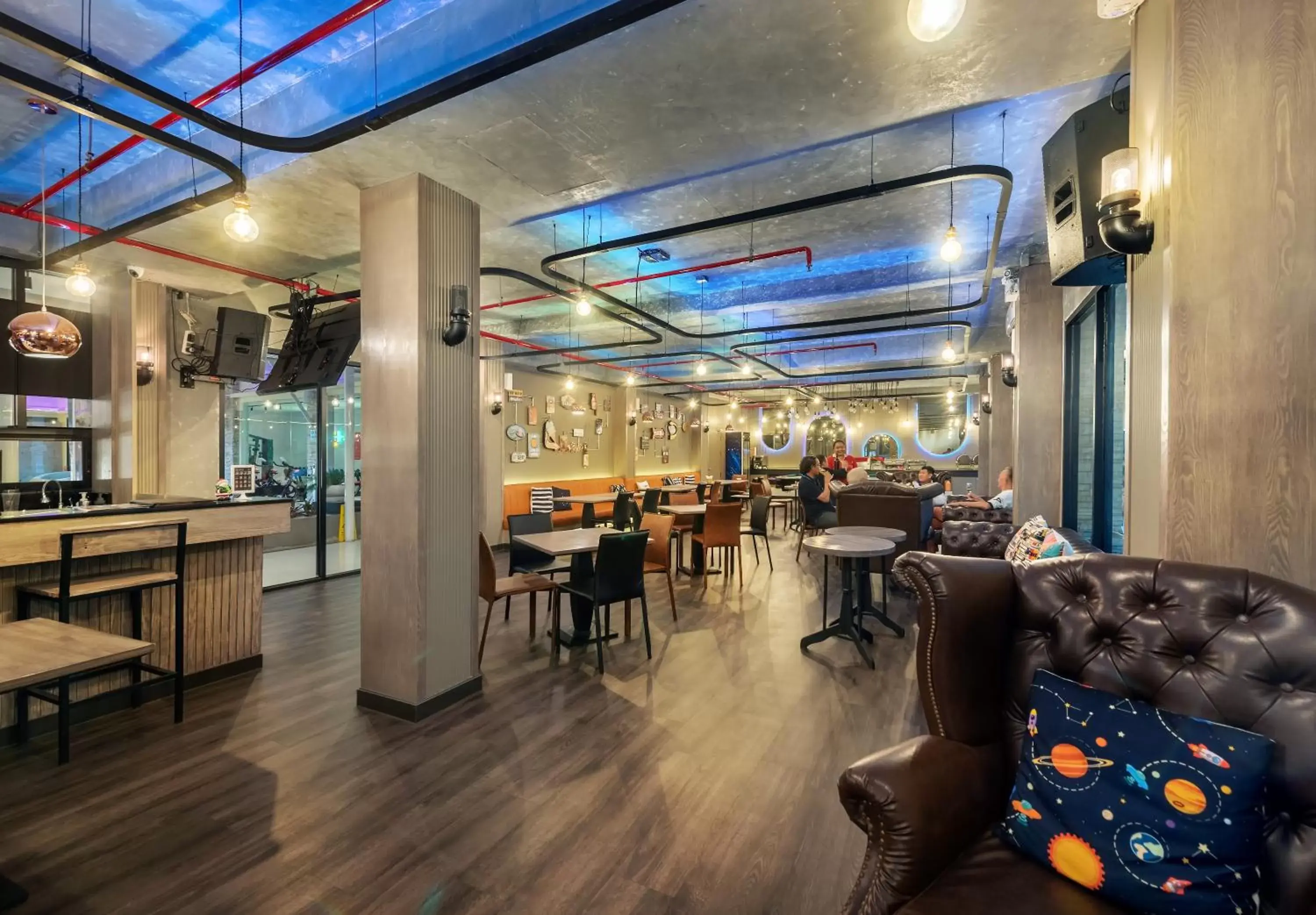 Karaoke, Restaurant/Places to Eat in Qiu Hotel Sukhumvit SHA Plus