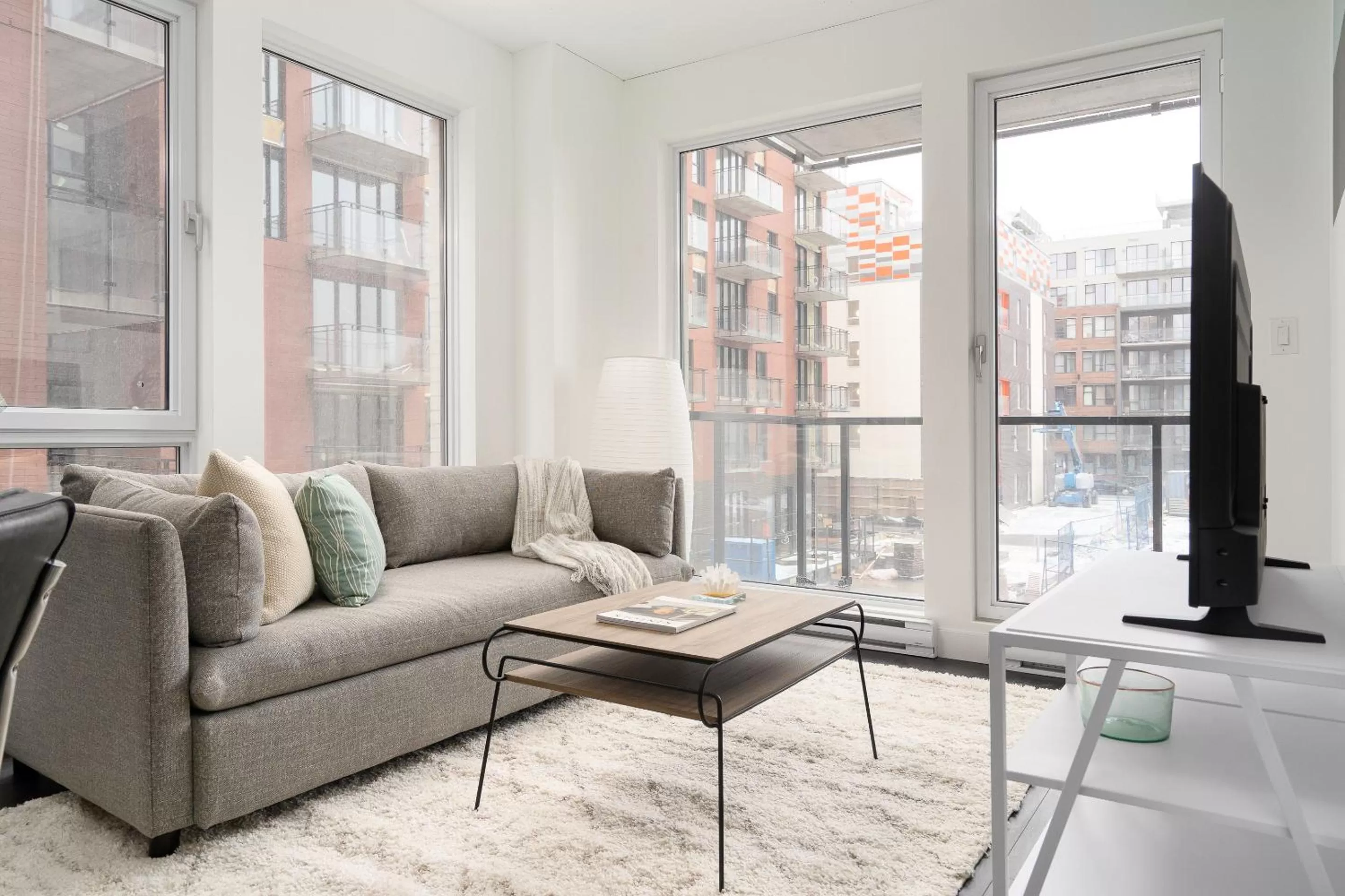 Living room, Seating Area in Sonder at The Richmond