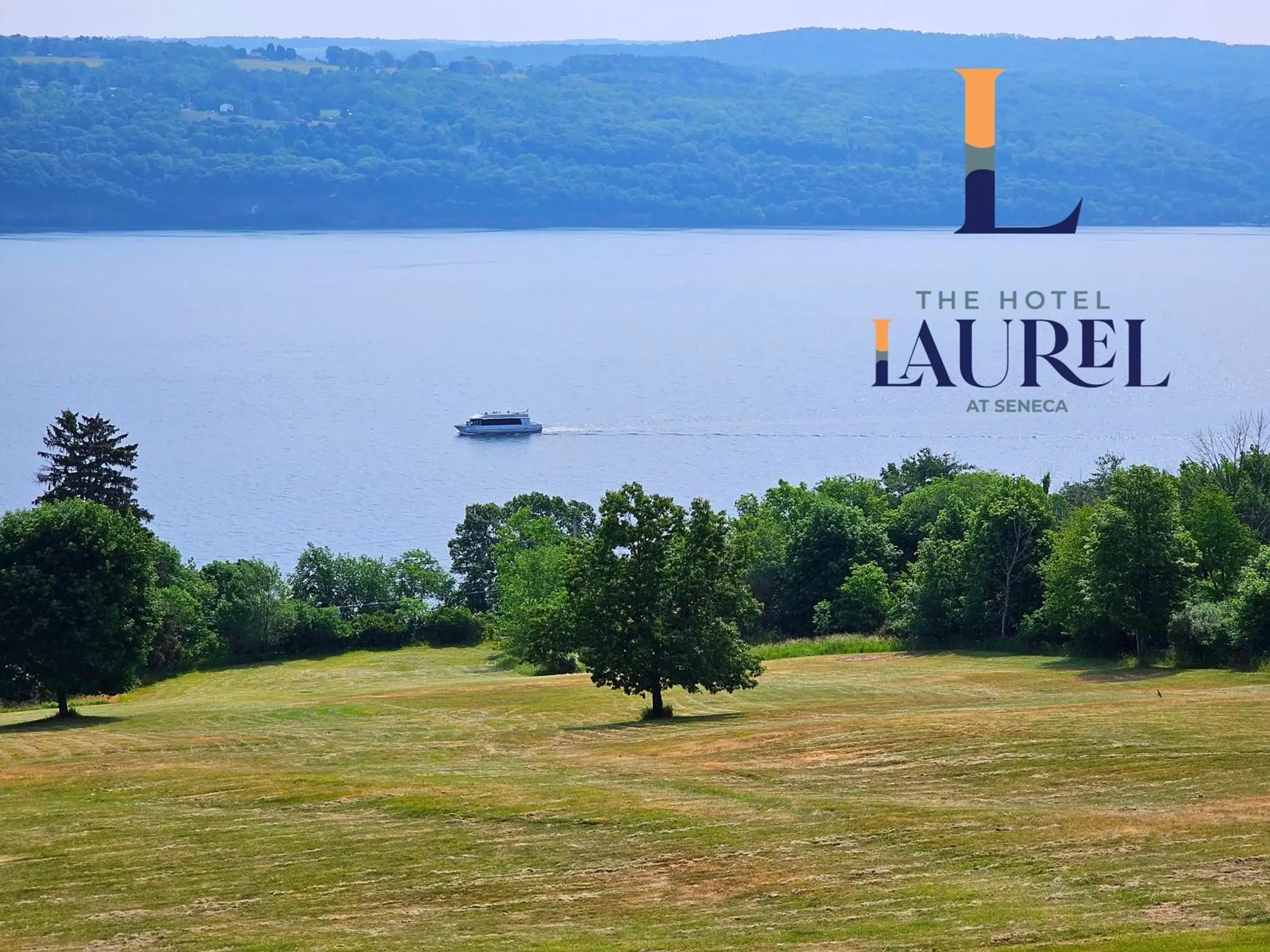 Lake view in The Hotel Laurel at Seneca