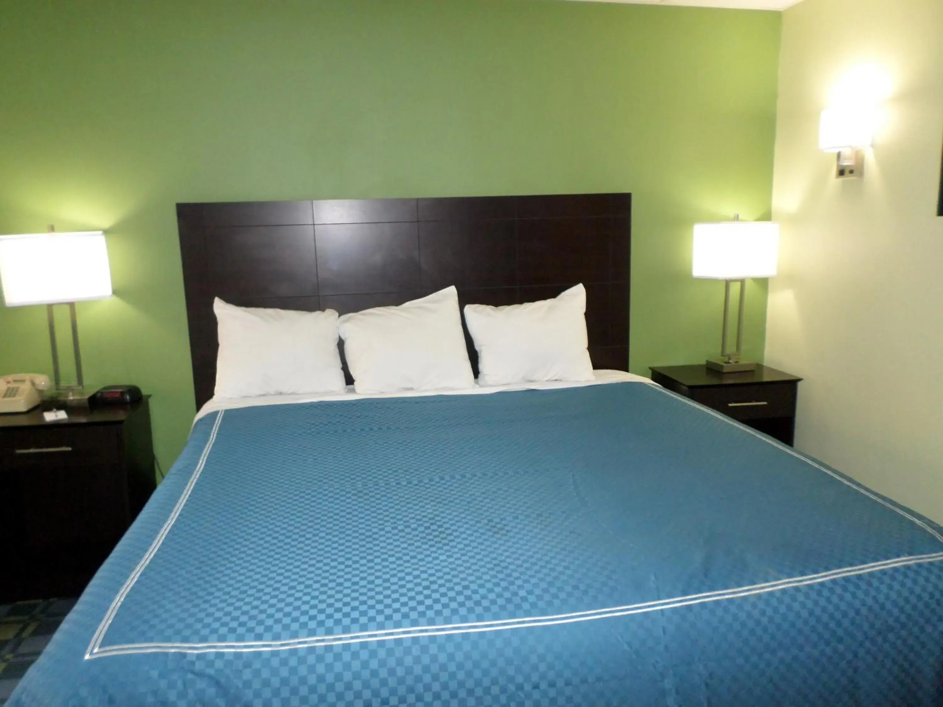 Bed in Travelodge by Wyndham Cleveland Lakewood