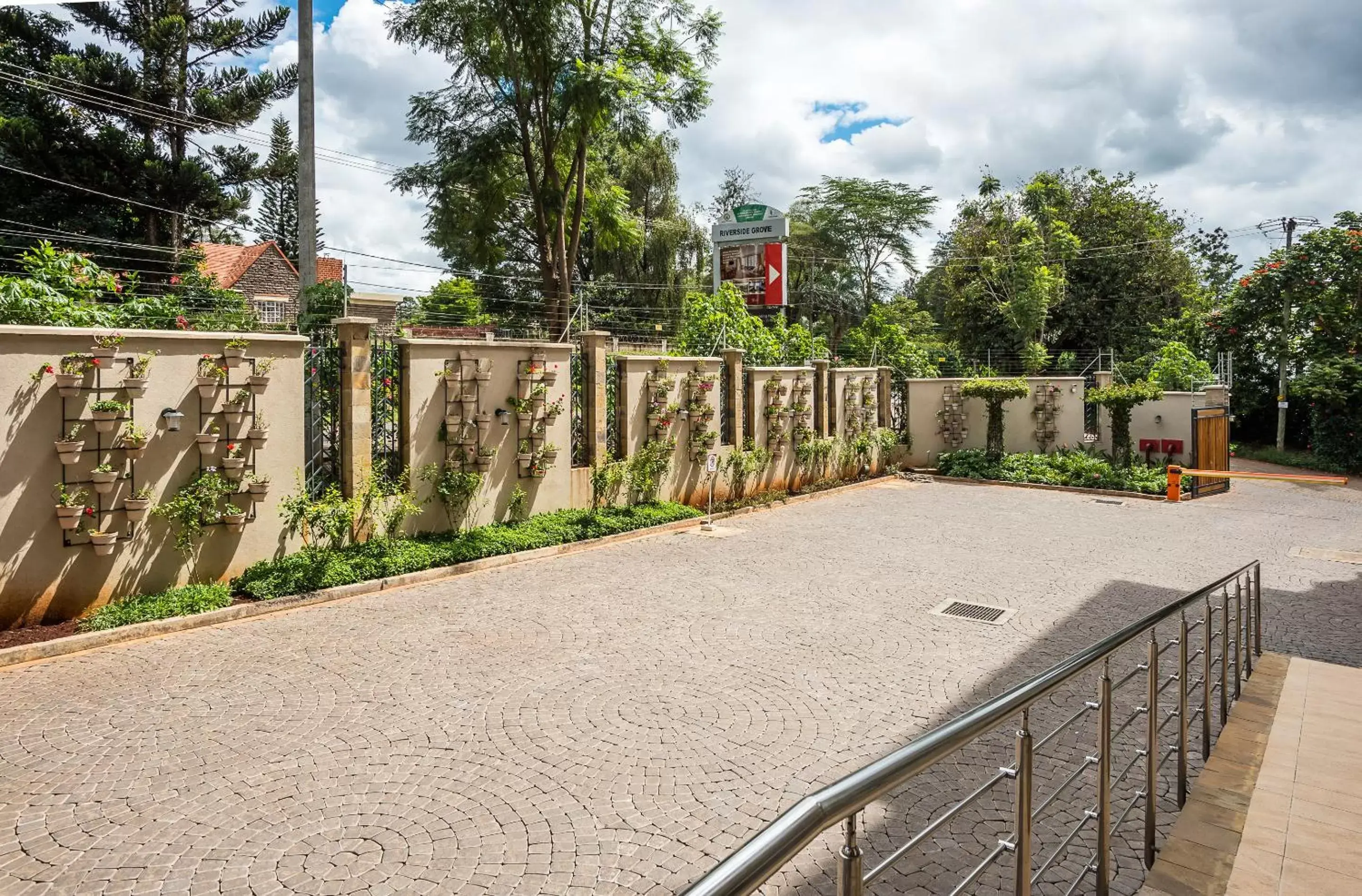 Property building in Executive Residency by Best Western Nairobi