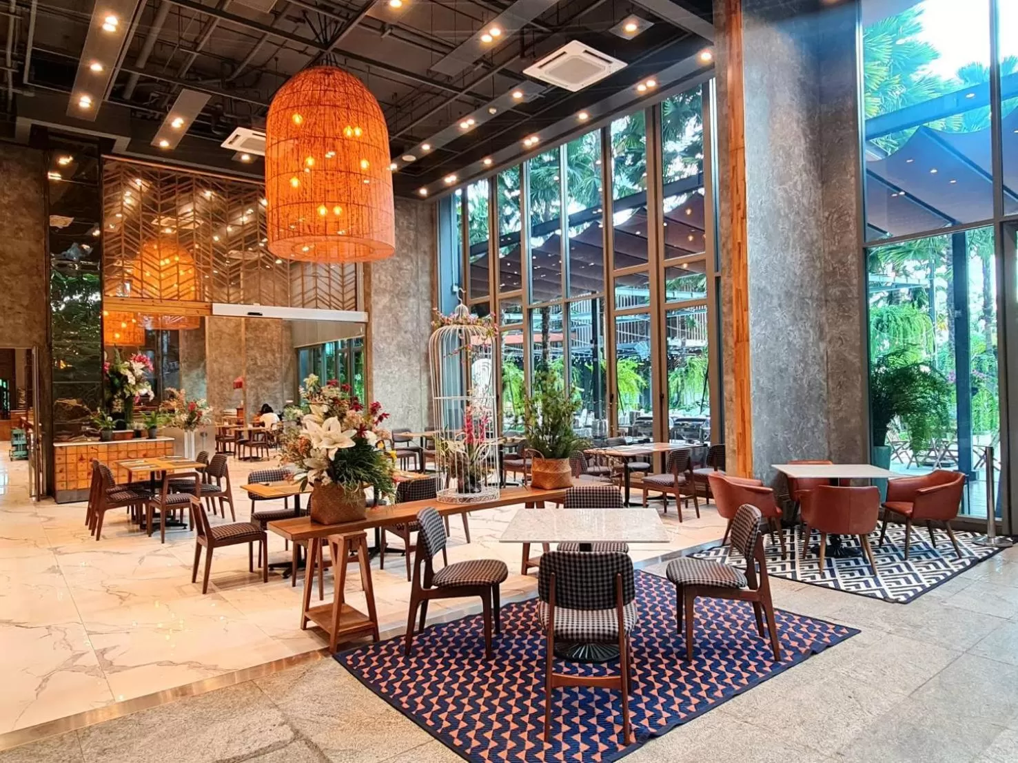 Restaurant/places to eat in AisanA Hotel Korat