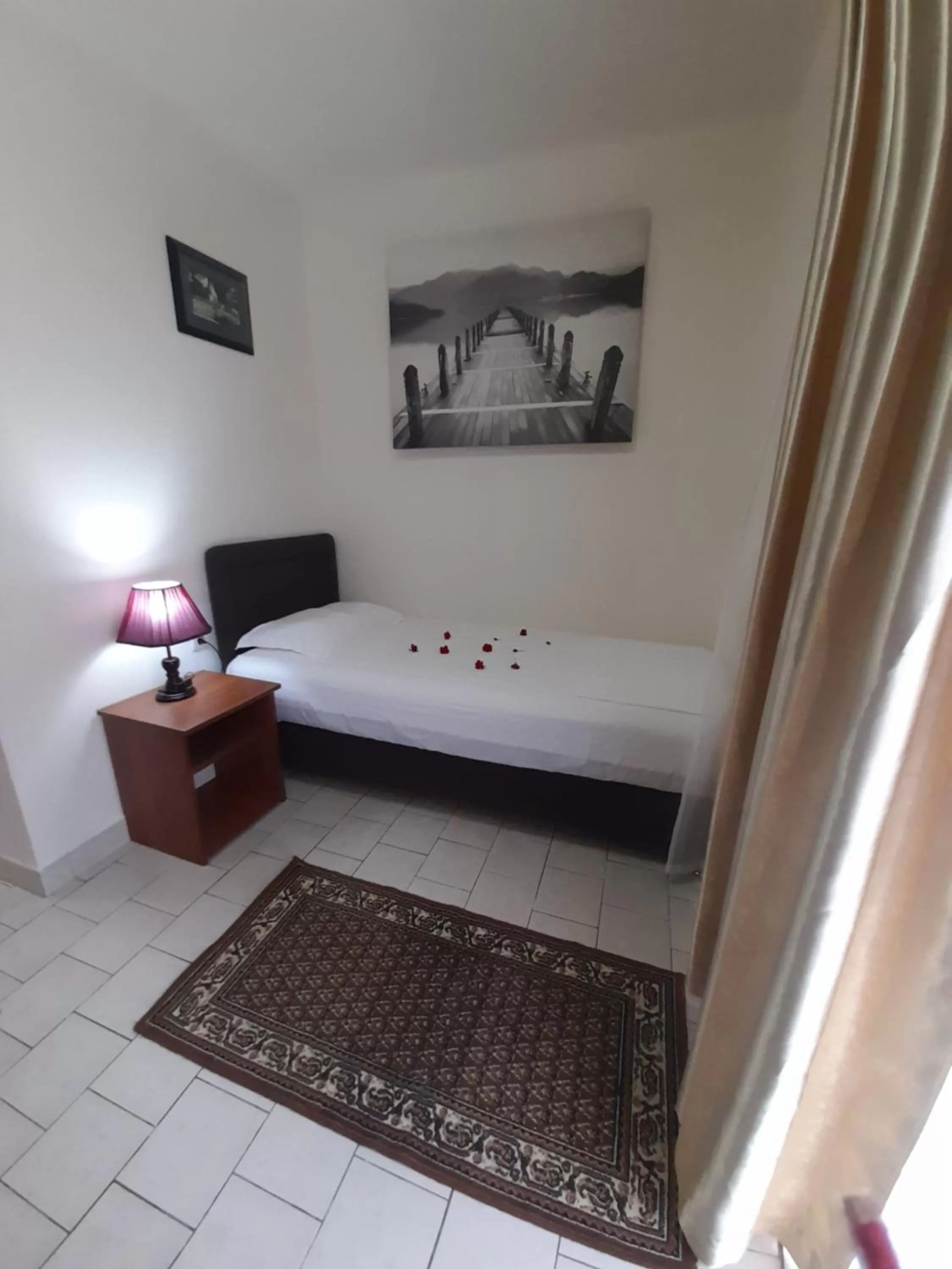 Text overlay, Bed in " Villa Kruna Lux "