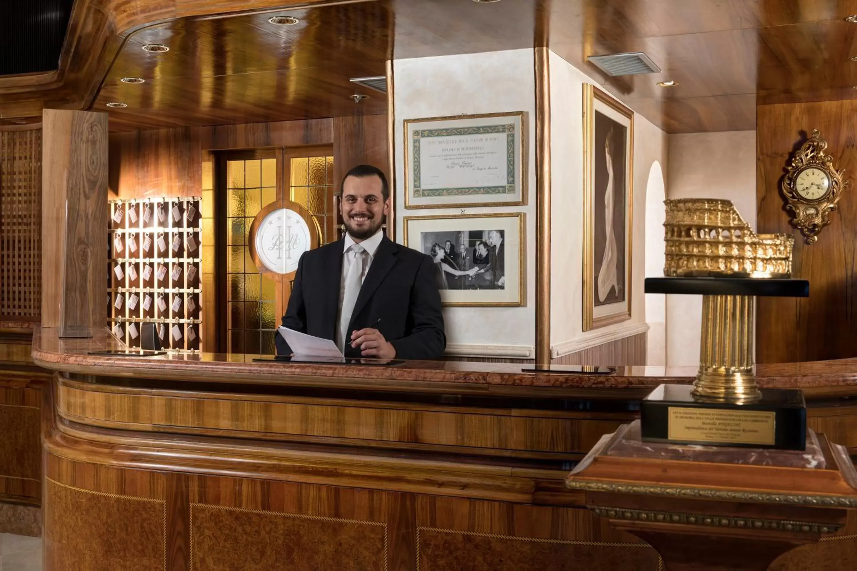 Lobby or reception in Marcella Royal Hotel - Rooftop Garden Lobby or reception in Marcella Royal Hotel - Rooftop Garden