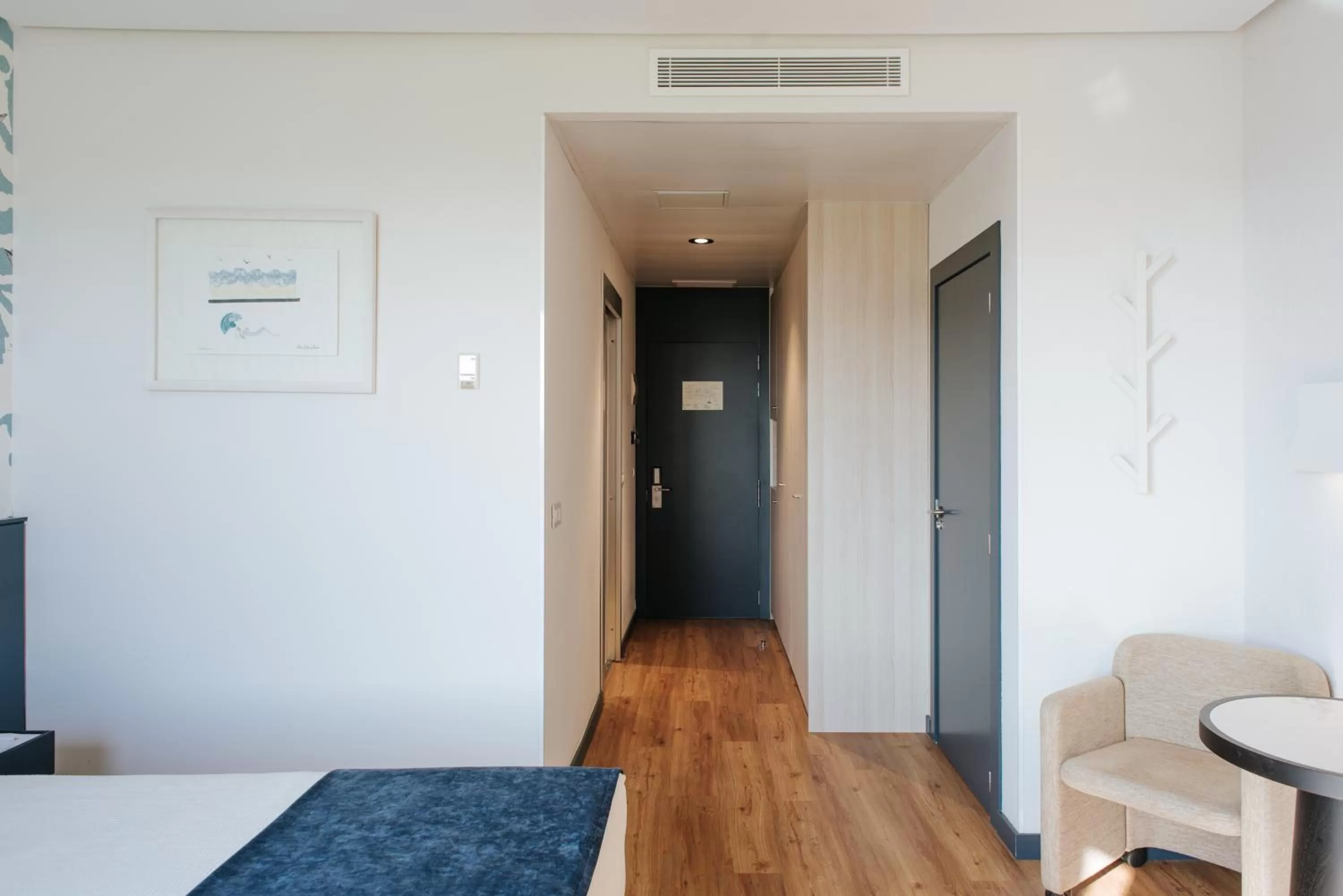 Photo of the whole room, Bed in Hotel Neptuno Playa & Spa