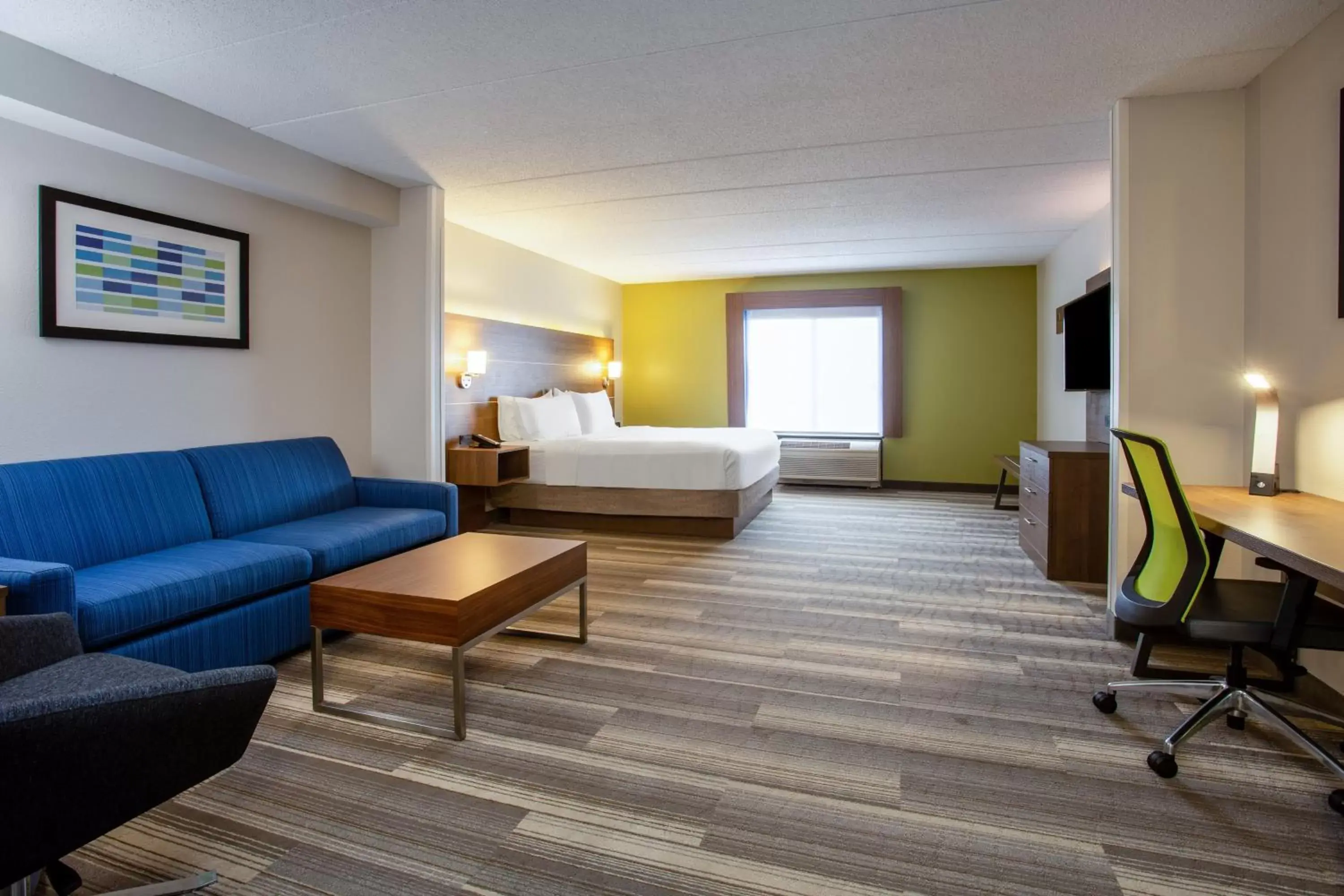 Photo of the whole room in Holiday Inn Express Hotel & Suites Fort Wayne, an IHG Hotel