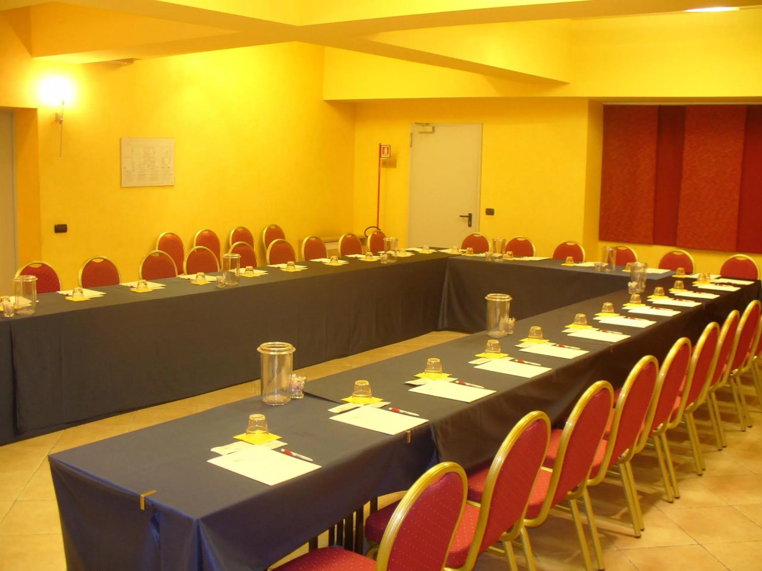 Business facilities in Art & Hotel Aeroporto