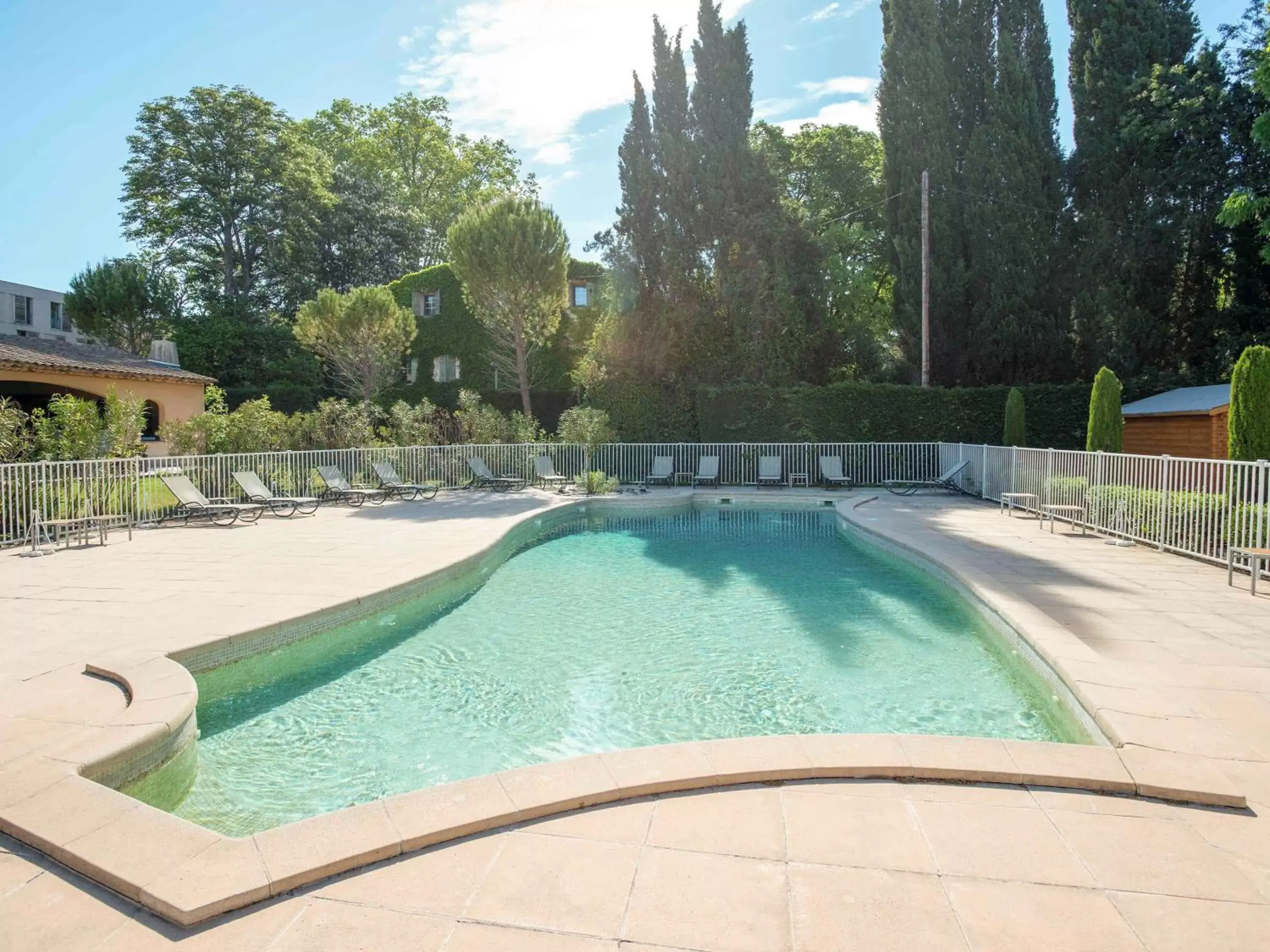 Activities, Swimming Pool in Novotel Aix-en-Provence Pont de L'Arc
