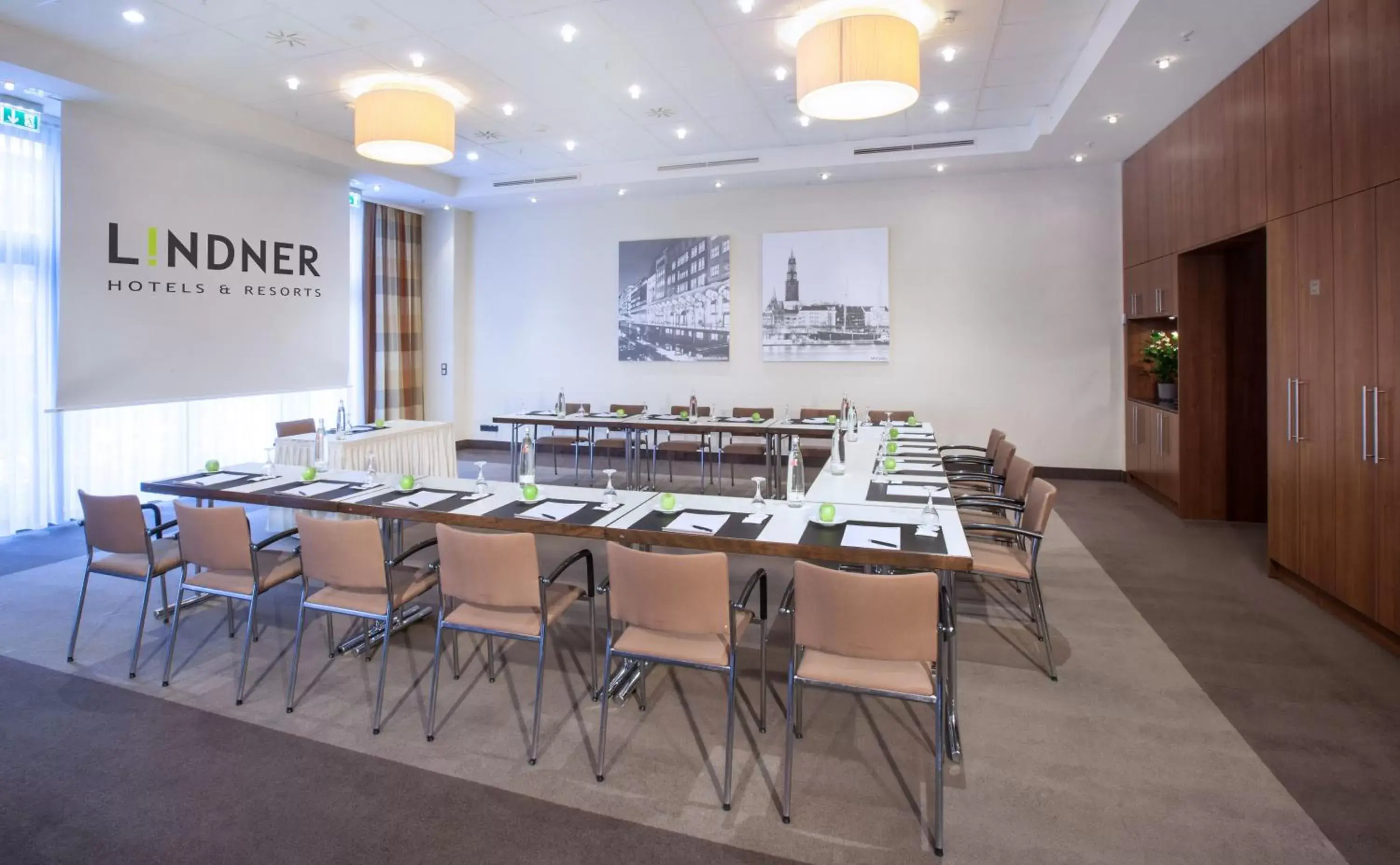 Meeting/conference room in Lindner Hotel Hamburg am Michel, part of JdV by Hyatt