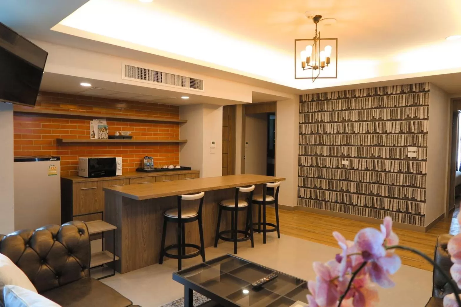 Photo of the whole room in V20 Boutique Jacuzzi Hotel