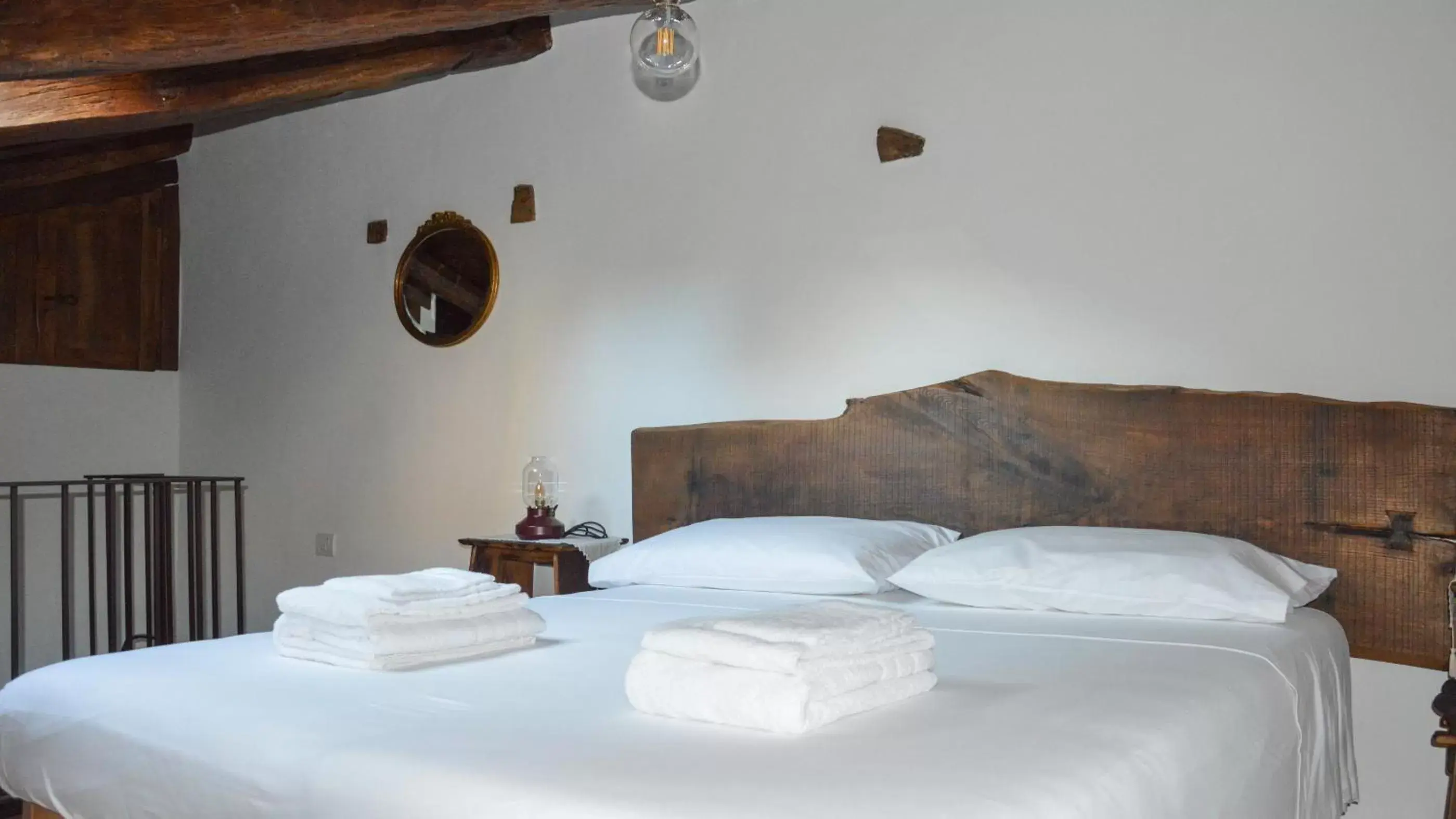 Bedroom, Bed in B&B e Home Restaurant S'ispera Monolocale uso esclusivo