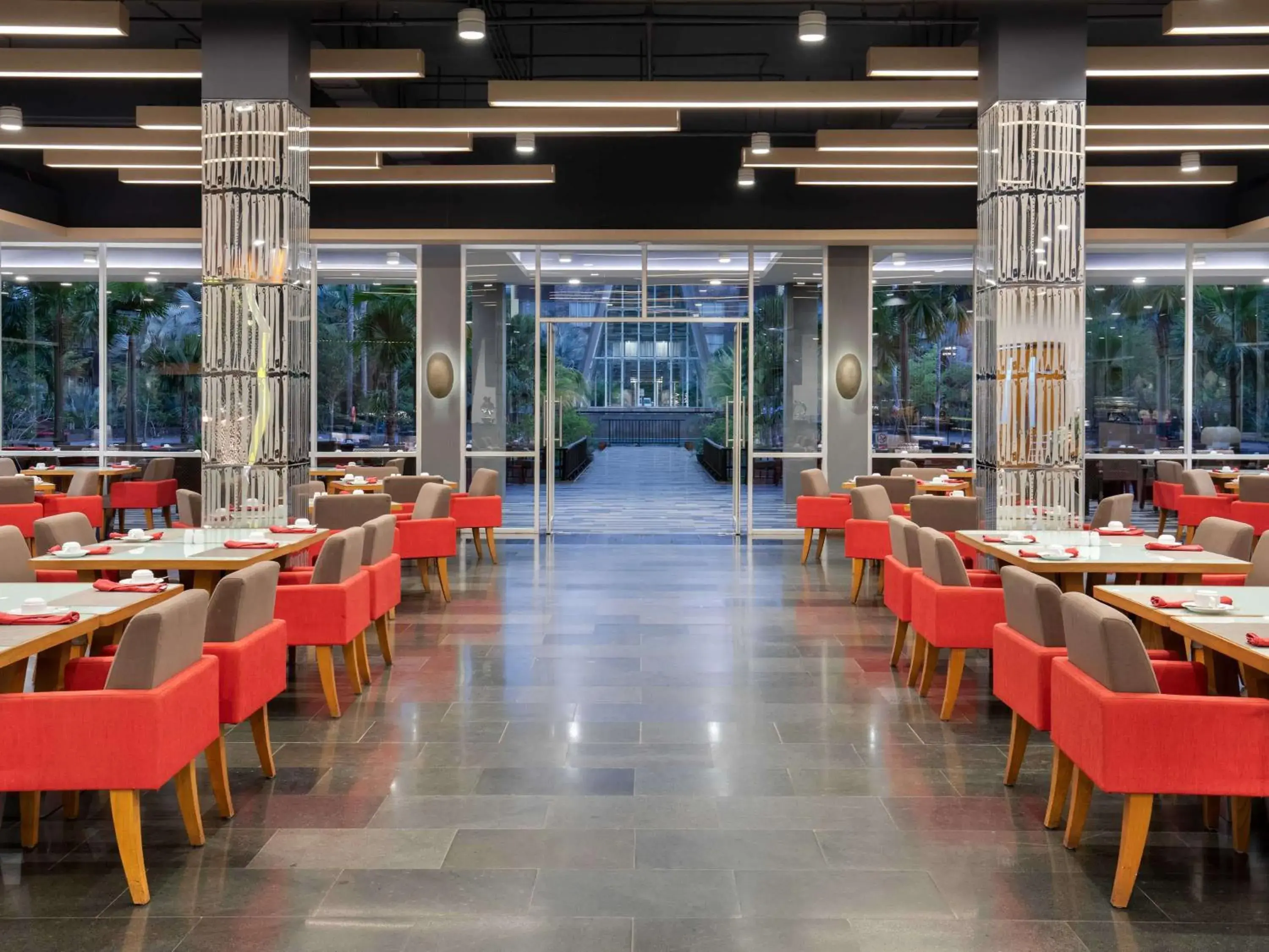 Restaurant/Places to Eat in Novotel Palembang Hotel