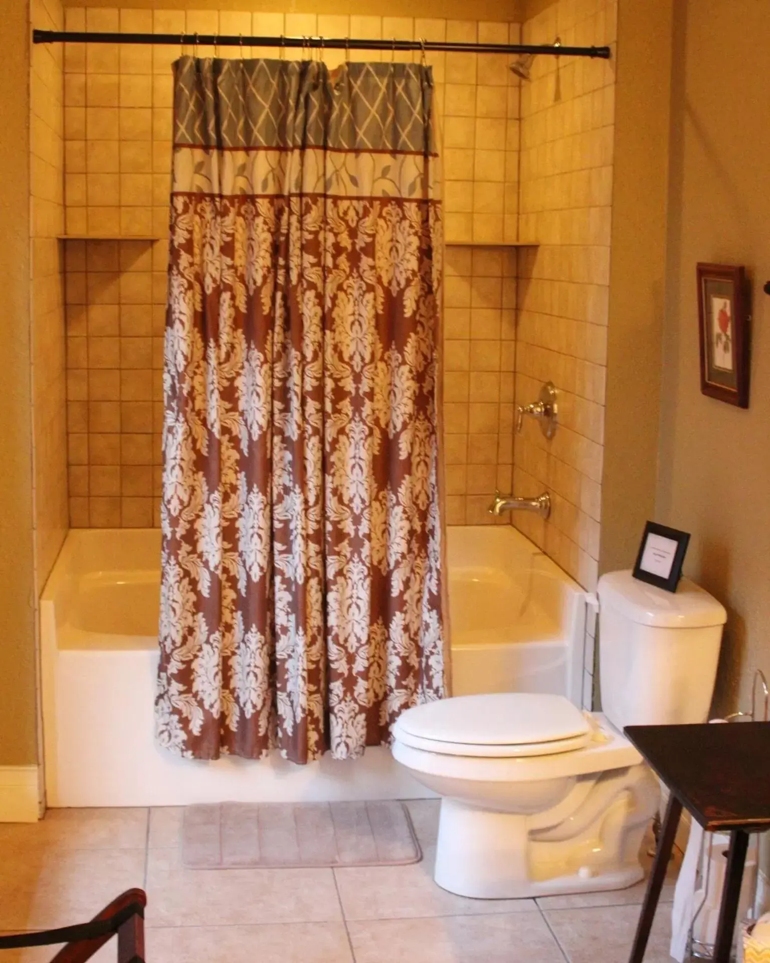 Bathroom in Laughing Heart Lodge