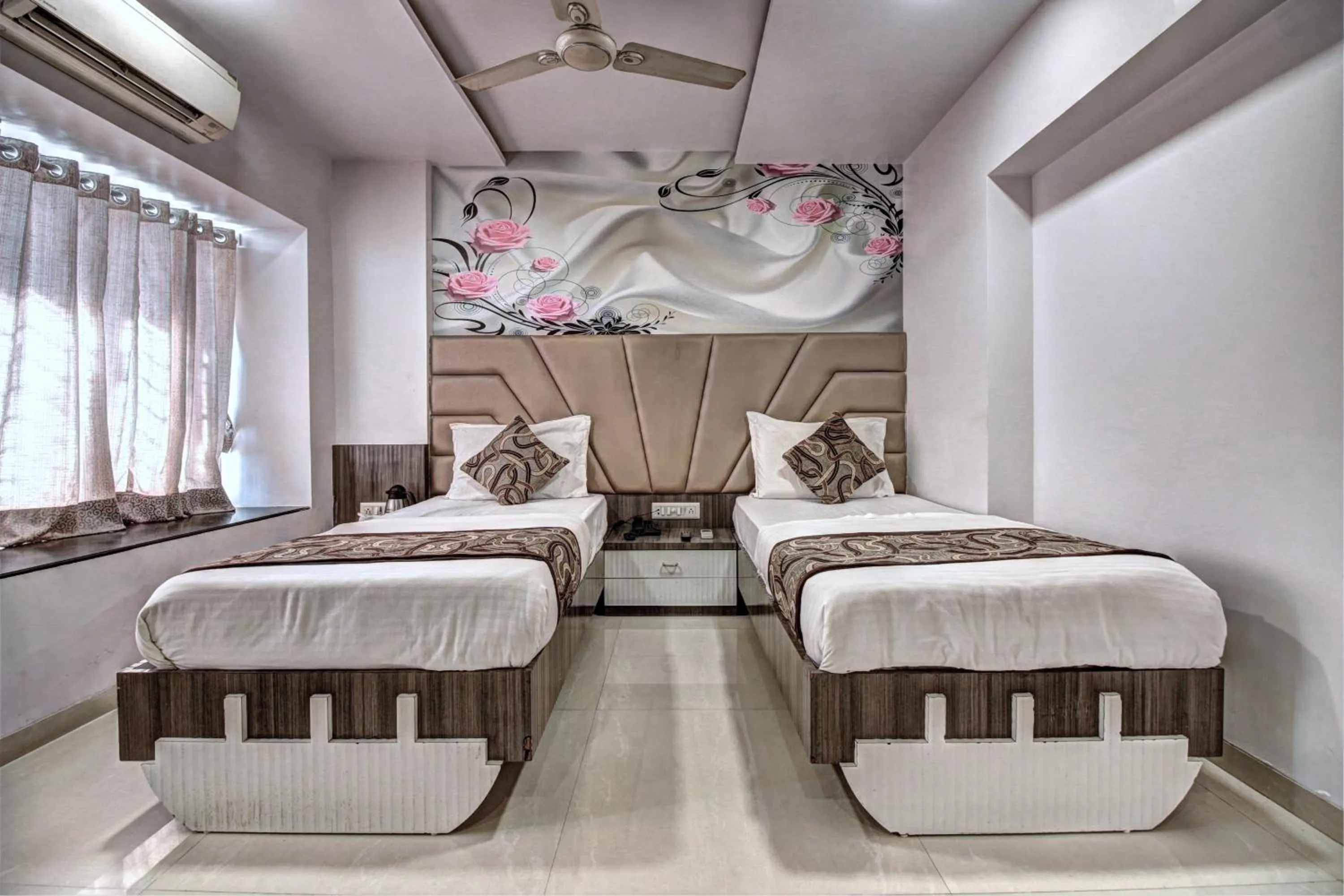 Bed in Hotel City View