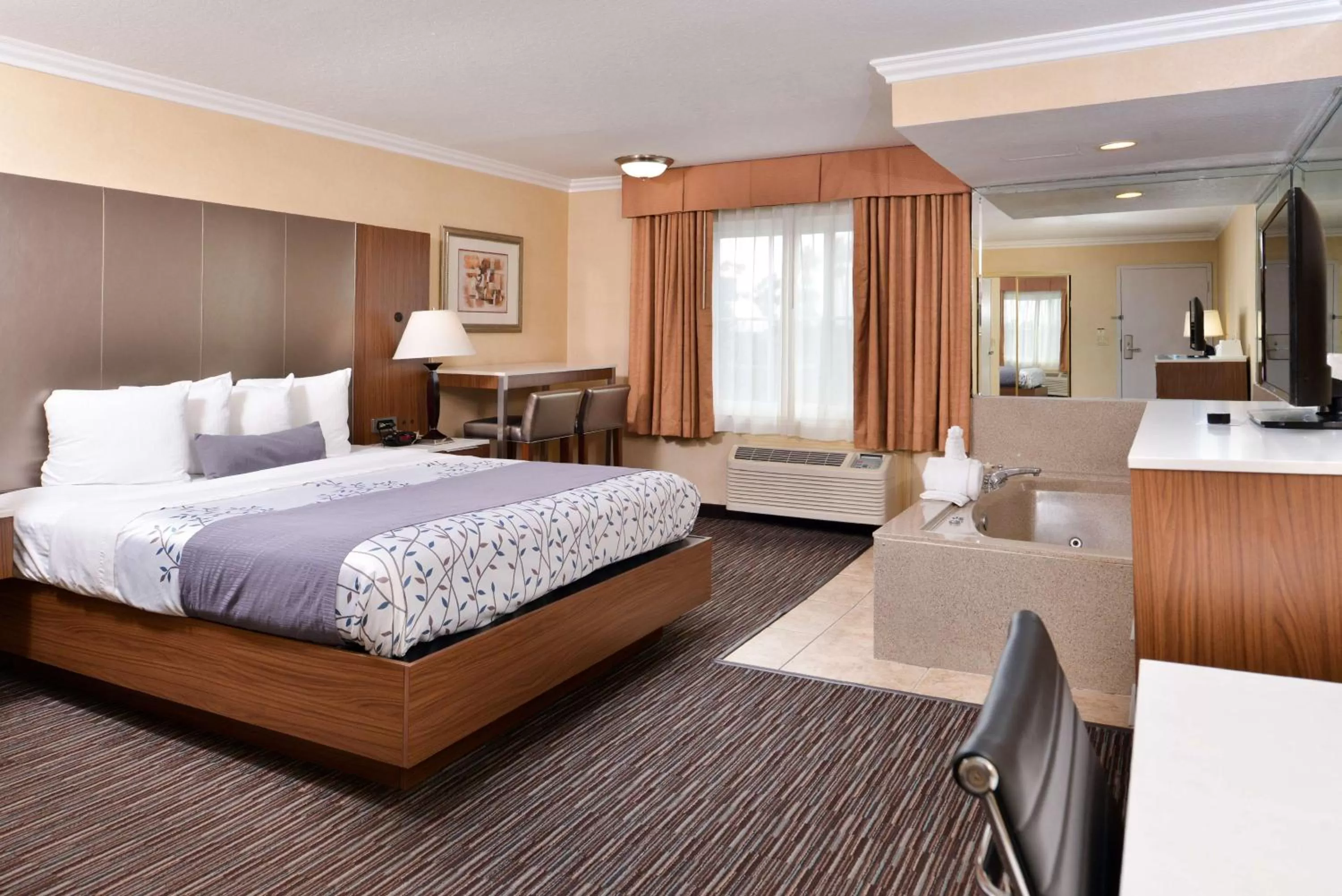 Photo of the whole room, Bed in Best Western Airpark Hotel - Los Angeles LAX Airport