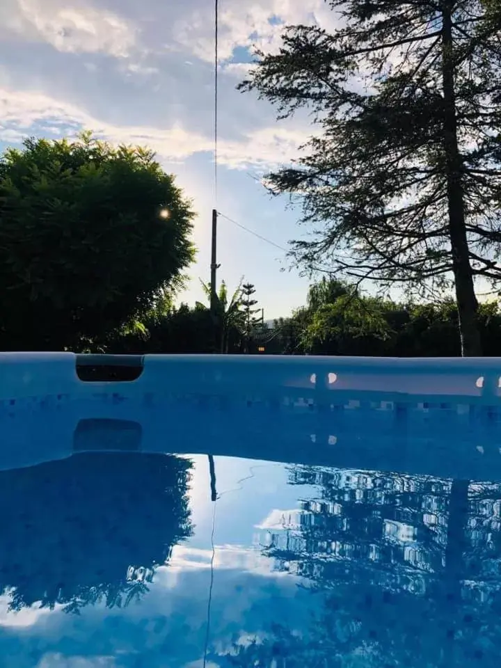 Swimming Pool in B&B Villa dei Sogni