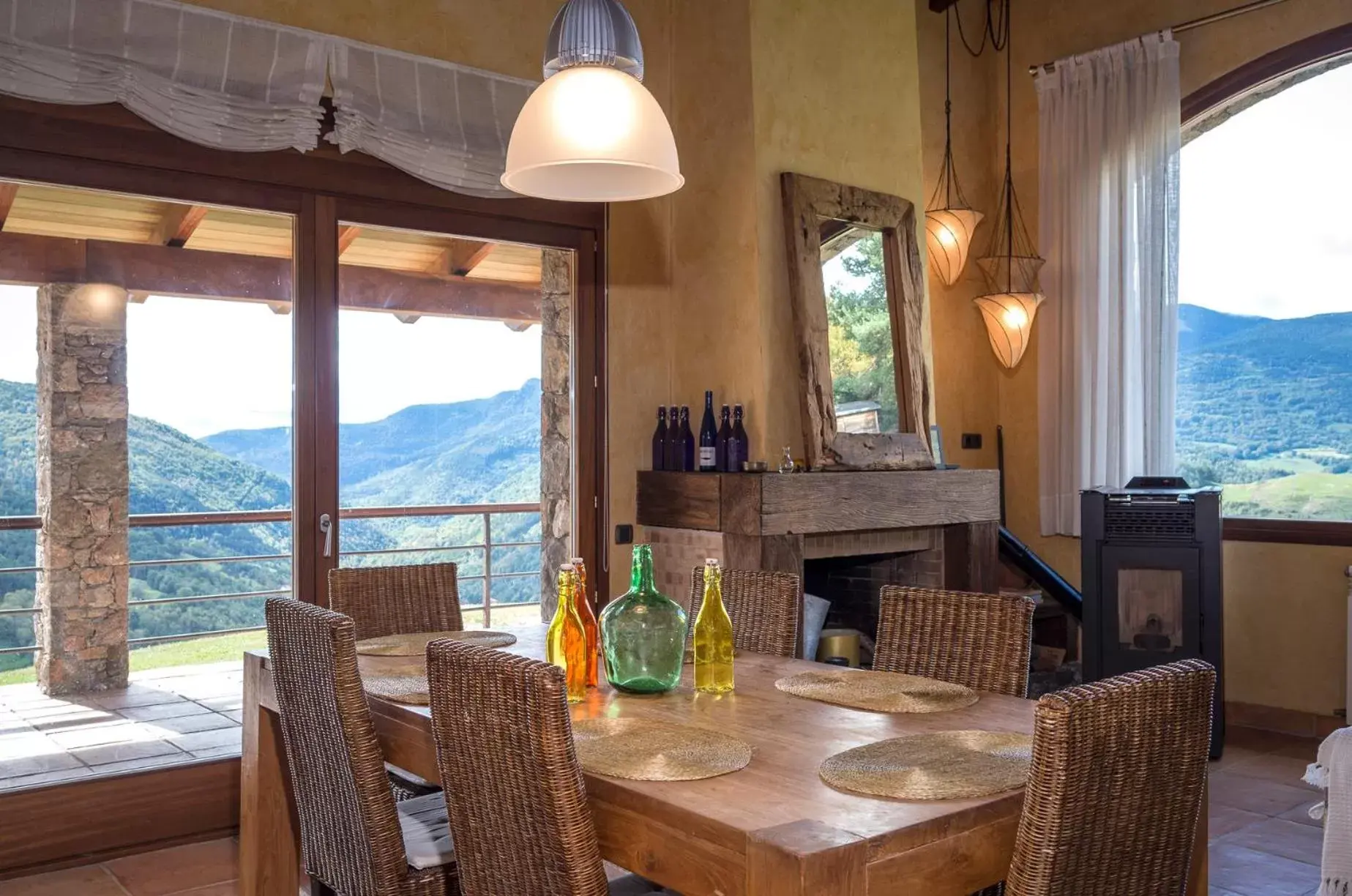 Mountain view, Dining Area in Serrat del Vent - Adults only