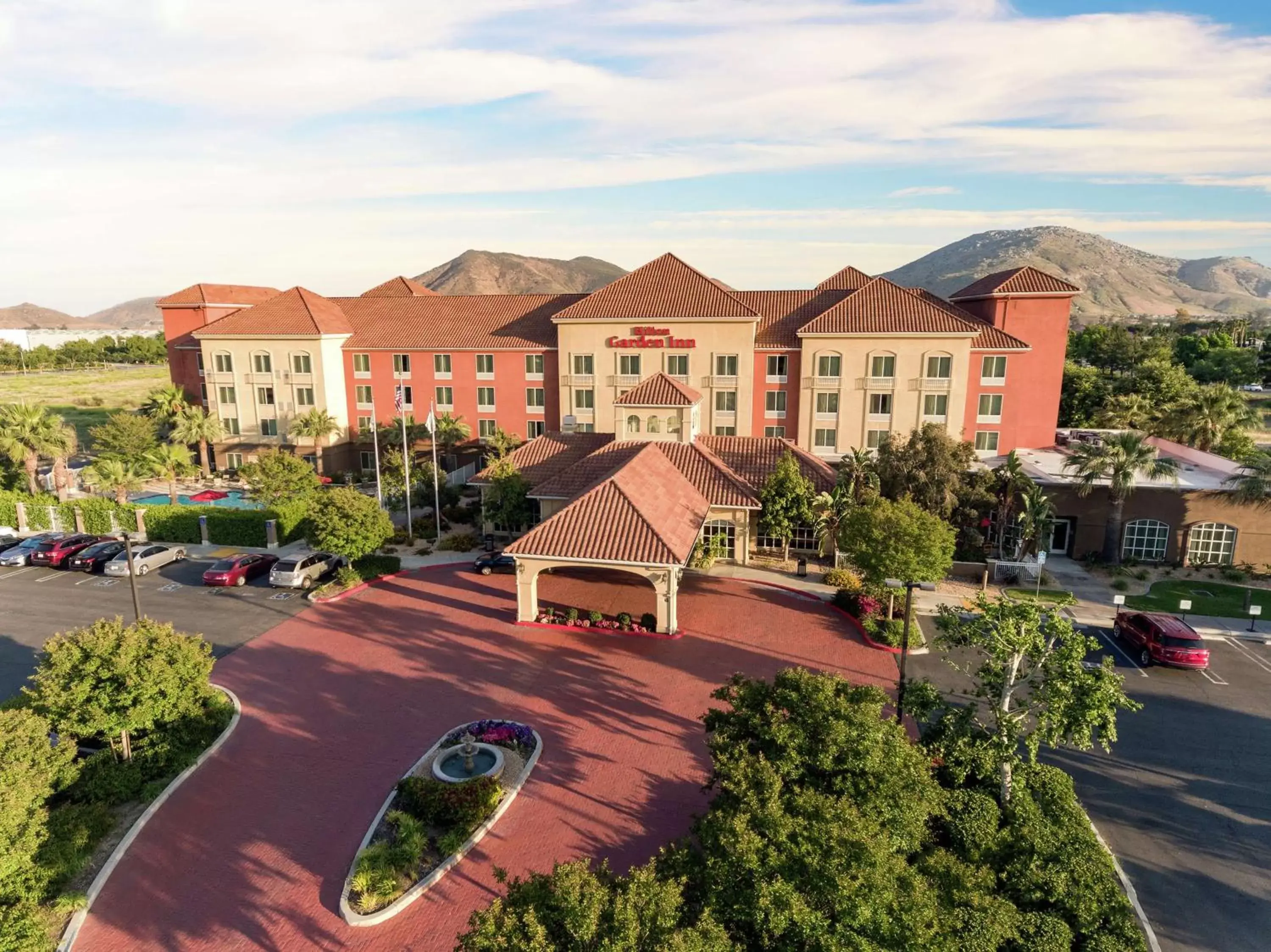 Property building in Hilton Garden Inn Fontana