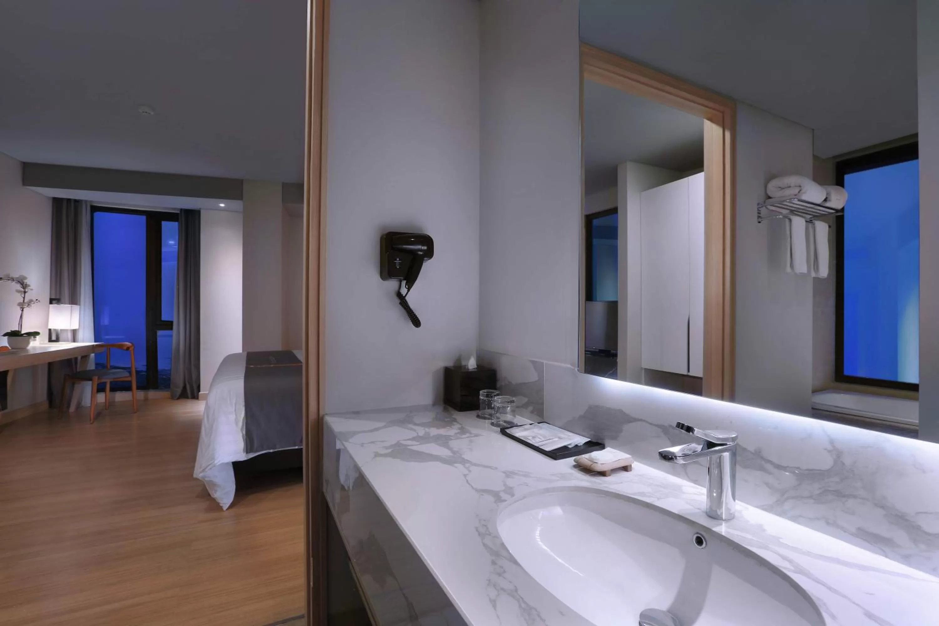 Bathroom, Bed in Harper Cikarang by ASTON