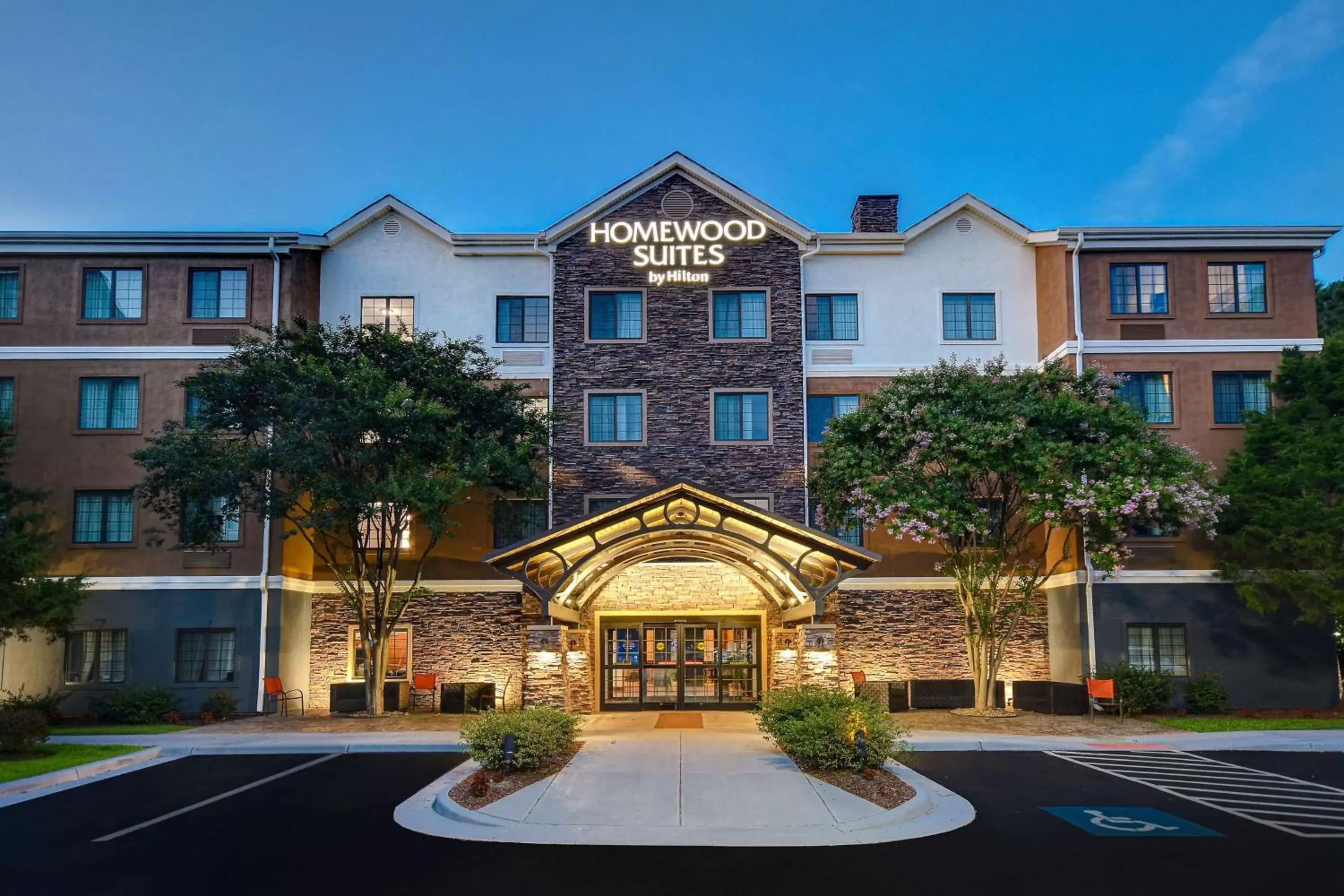 Property Building in Homewood Suites Newport News - Yorktown by Hilton