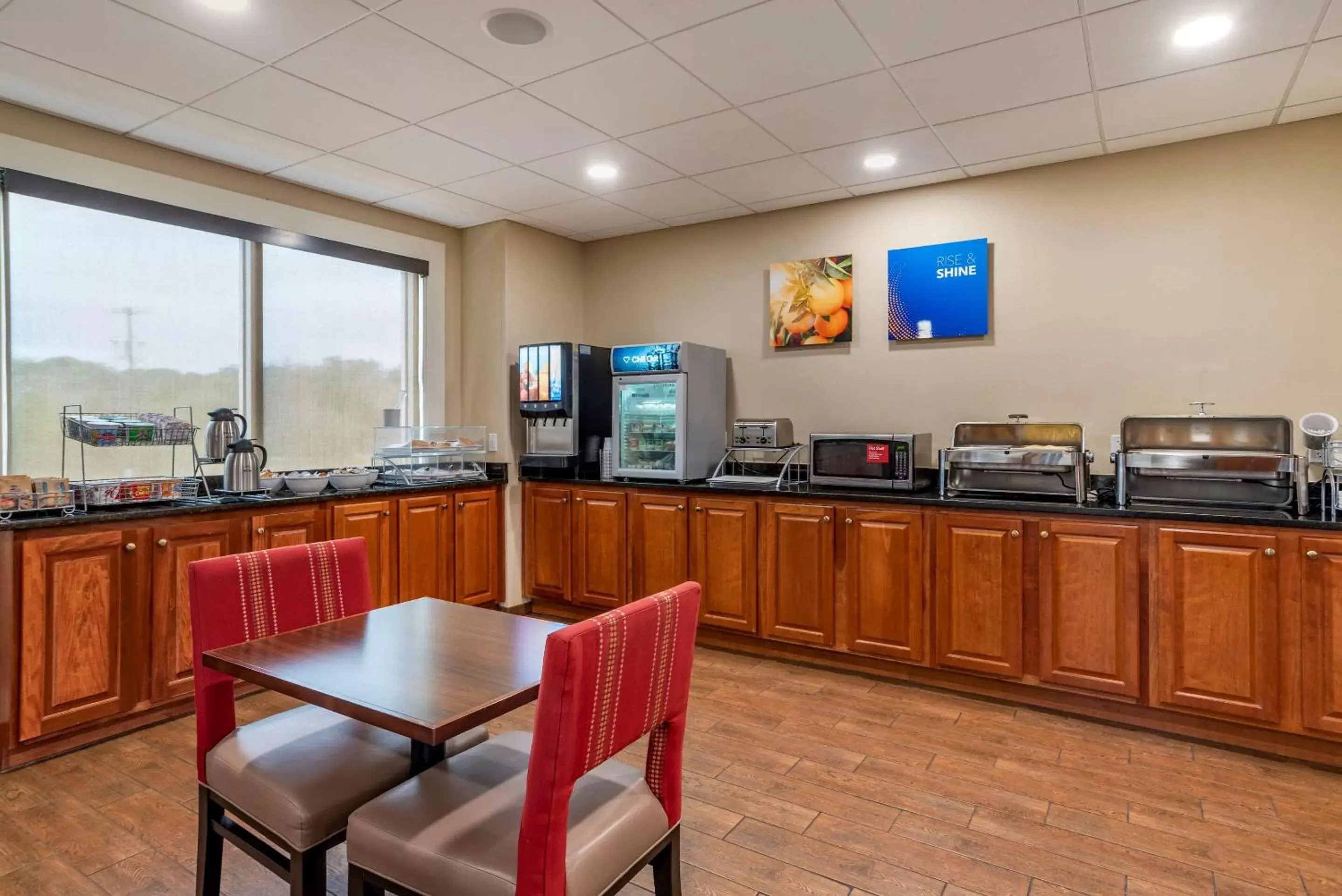 Restaurant/Places to Eat in Comfort Suites Niceville Near Eglin Air Force Base