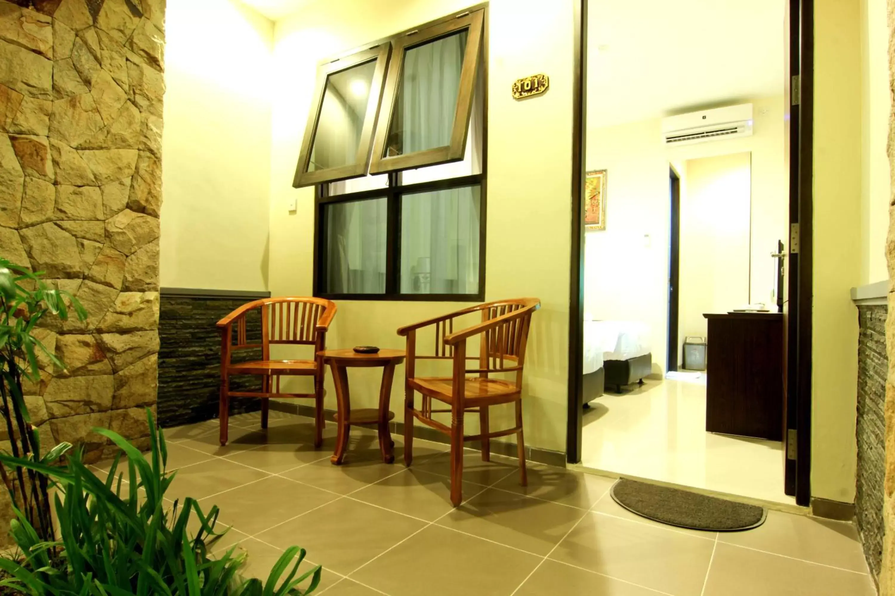 Balcony/Terrace, Dining Area in Manggar Indonesia Hotel