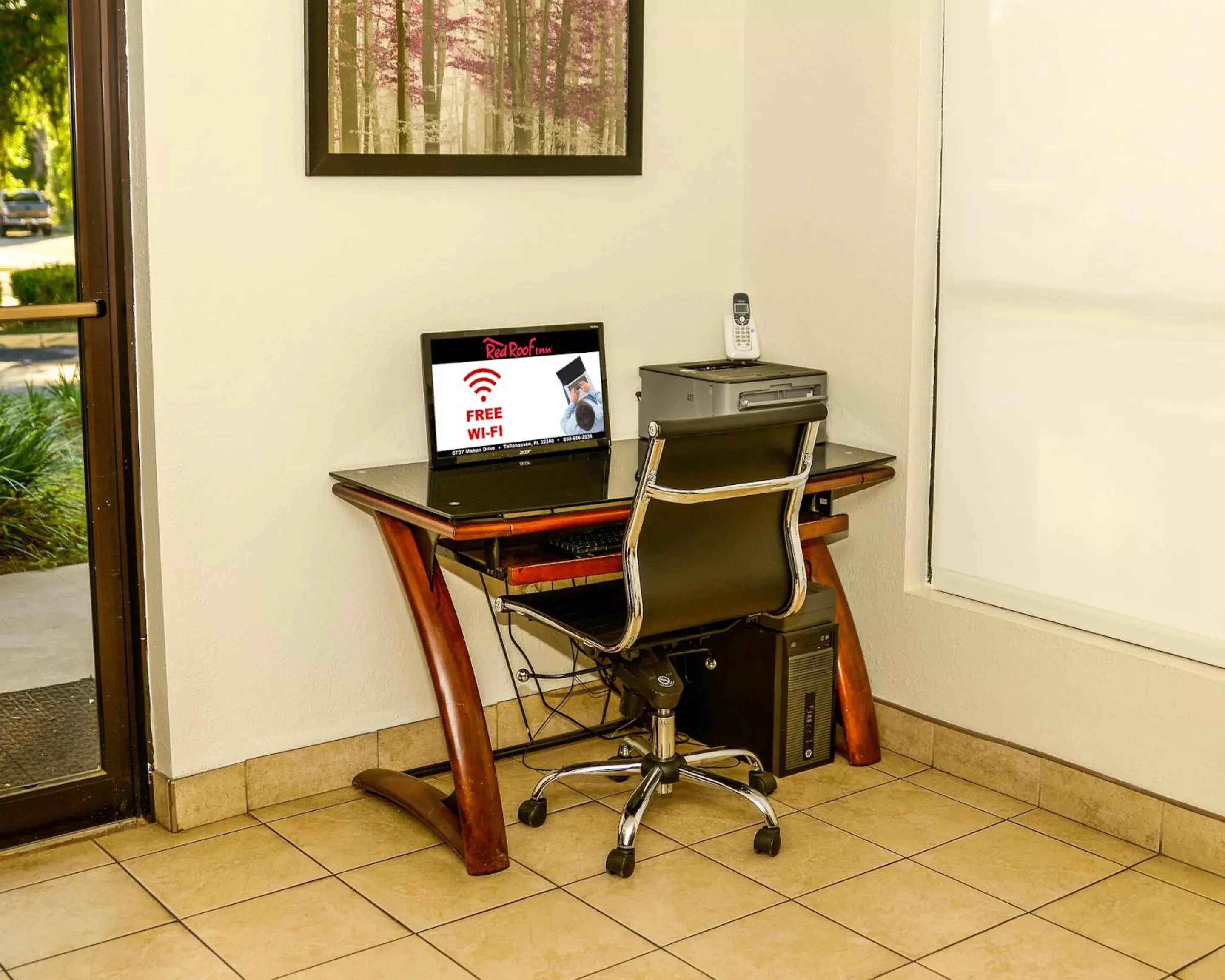 Business facilities in Red Roof Inn Tallahassee East