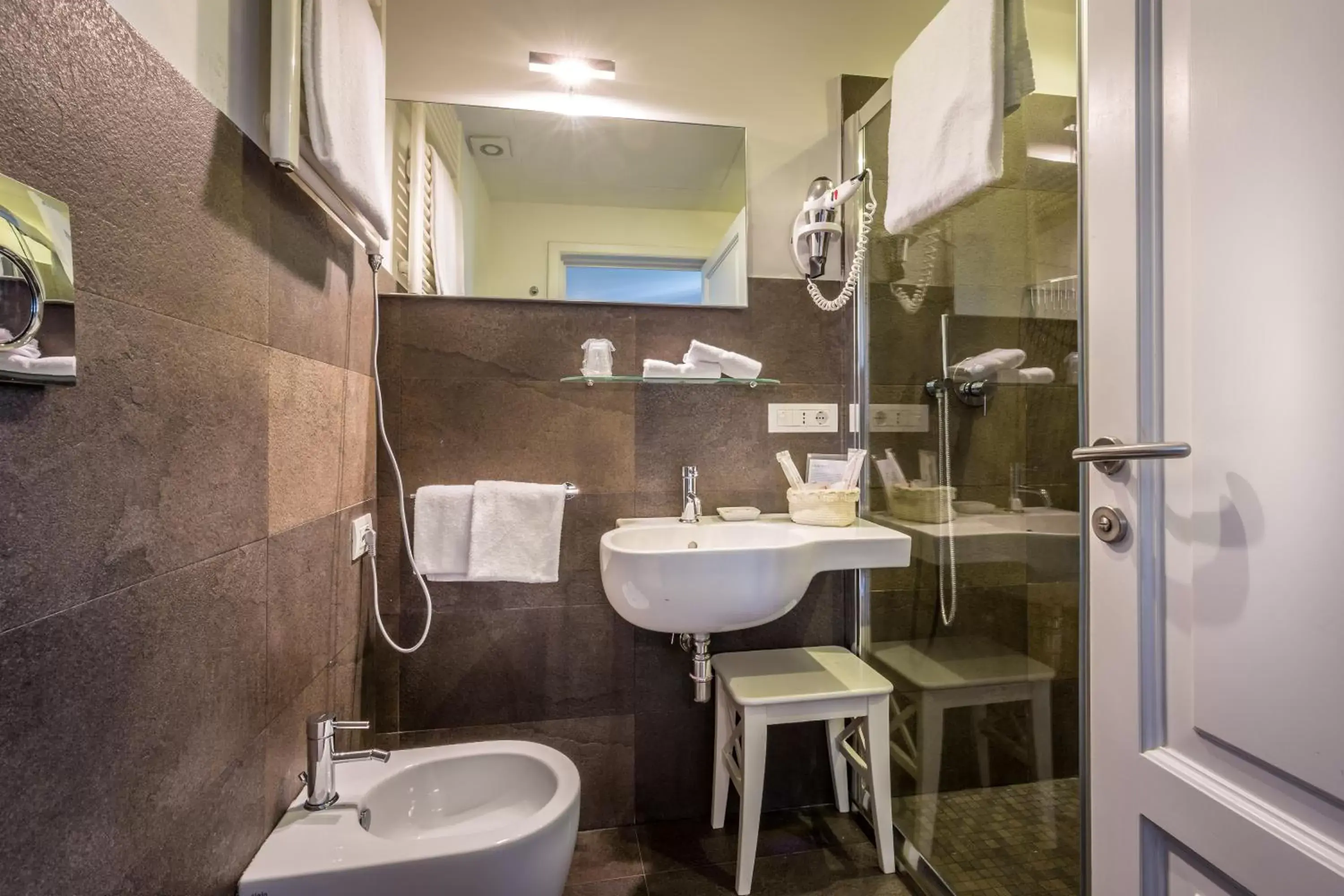 Bathroom in Hotel La Scaletta al Ponte Vecchio