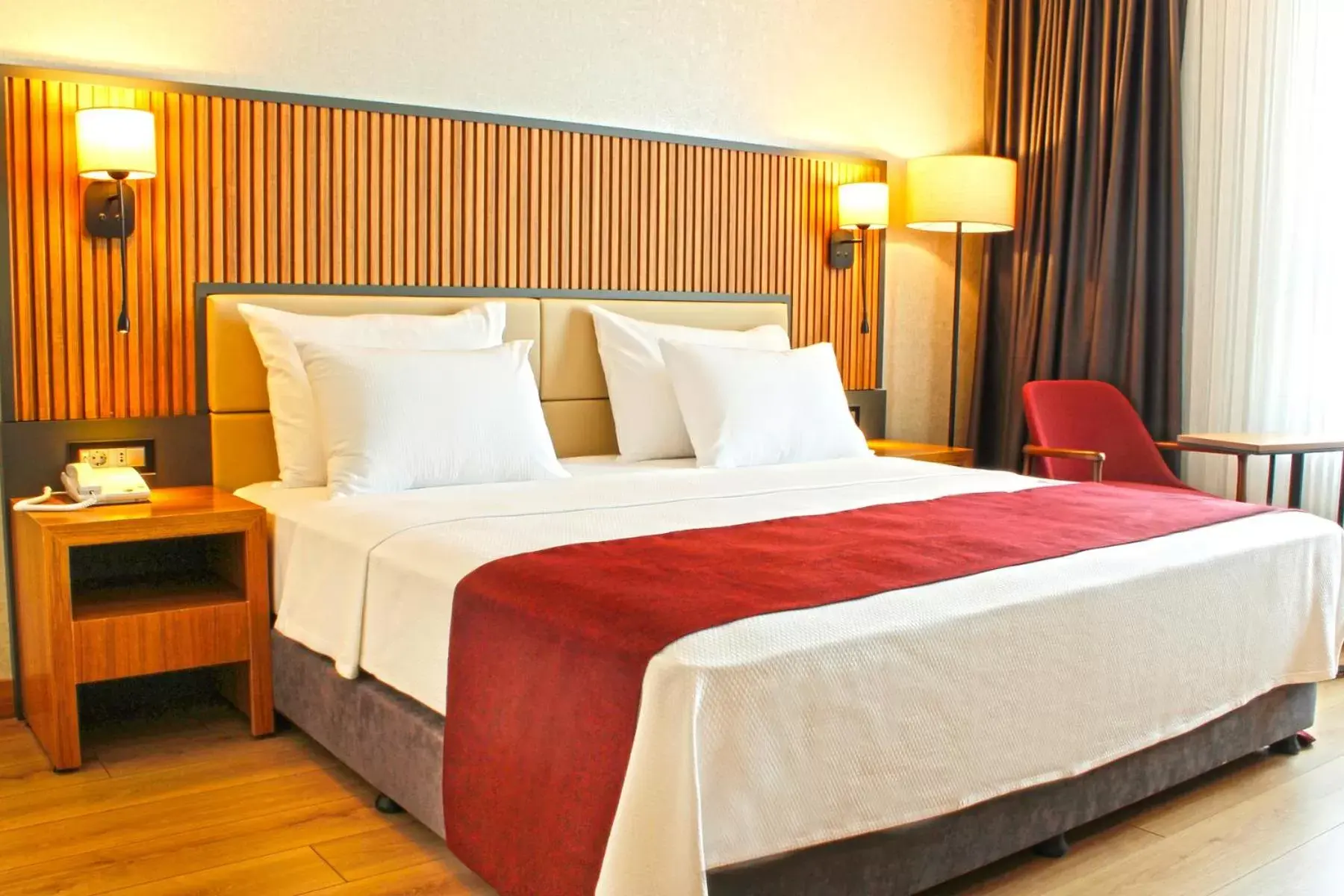 Photo of the whole room, Bed in Ramada Plaza by Wyndham Ordu