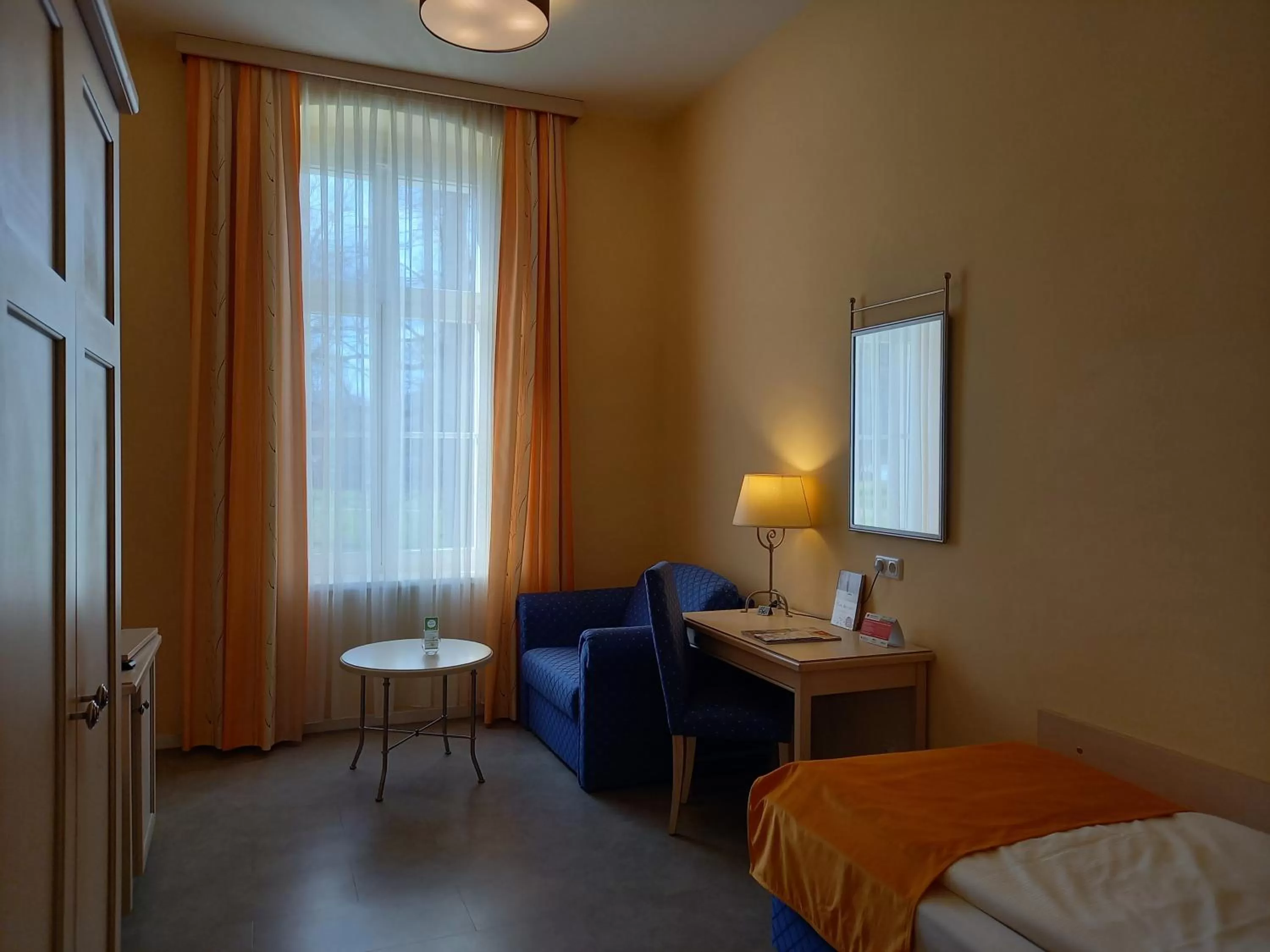 Photo of the whole room, Bed in Parkhotel Bad Schandau mit SPA