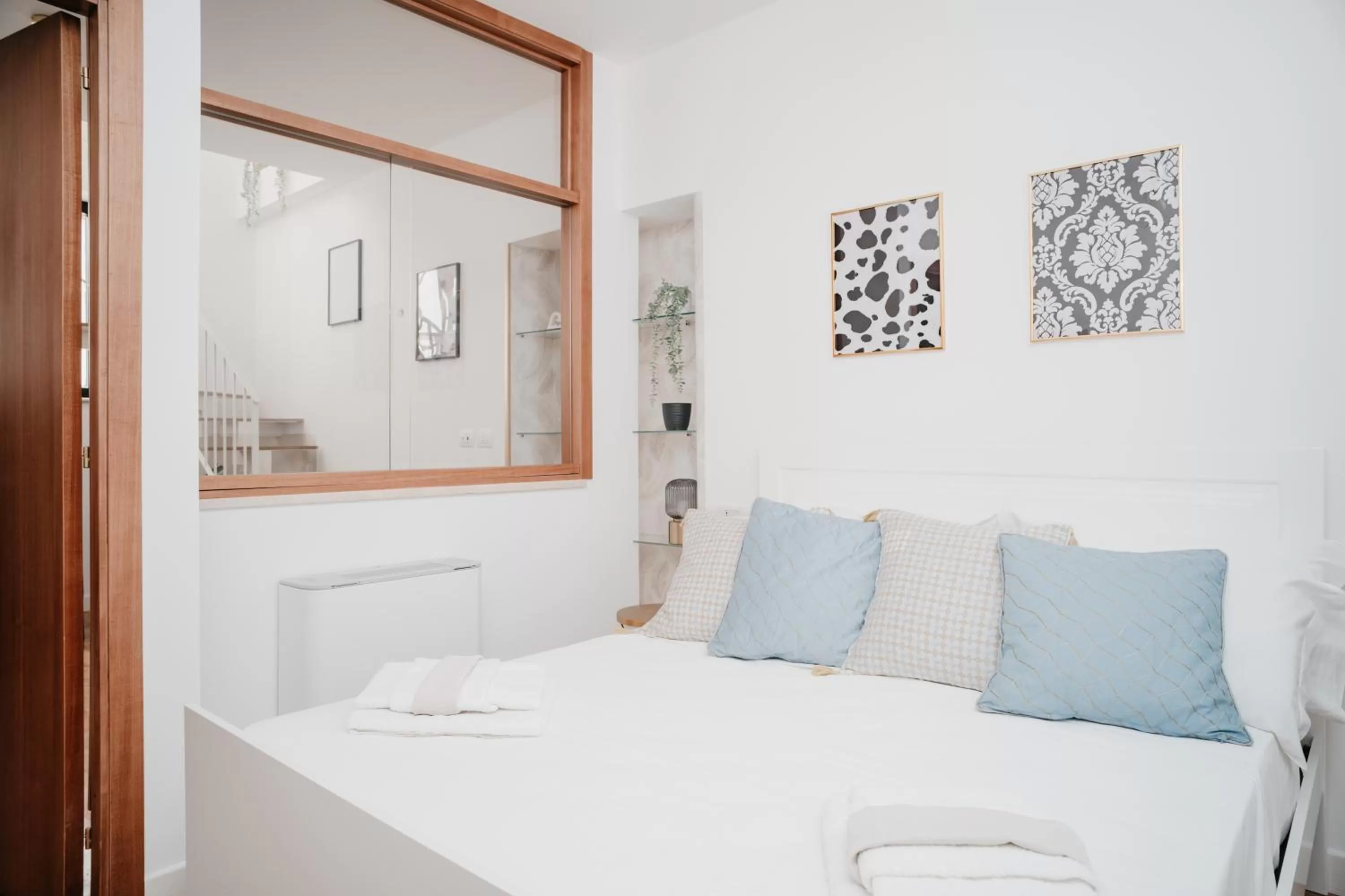 Bedroom, Bed in Vista Napoli Residence by Casa Napoletana