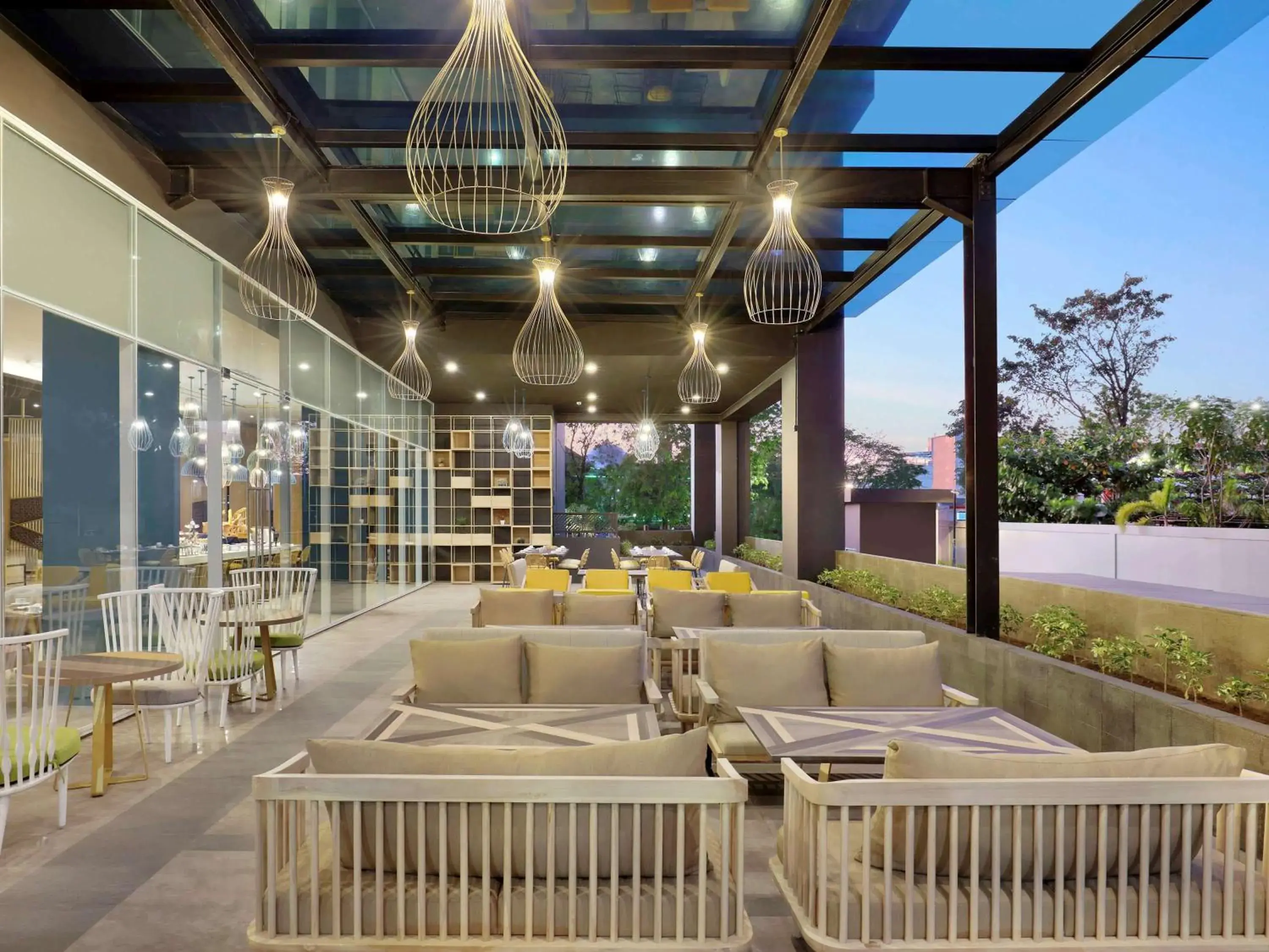 Restaurant/Places to Eat in Mercure Makassar Nexa Pettarani