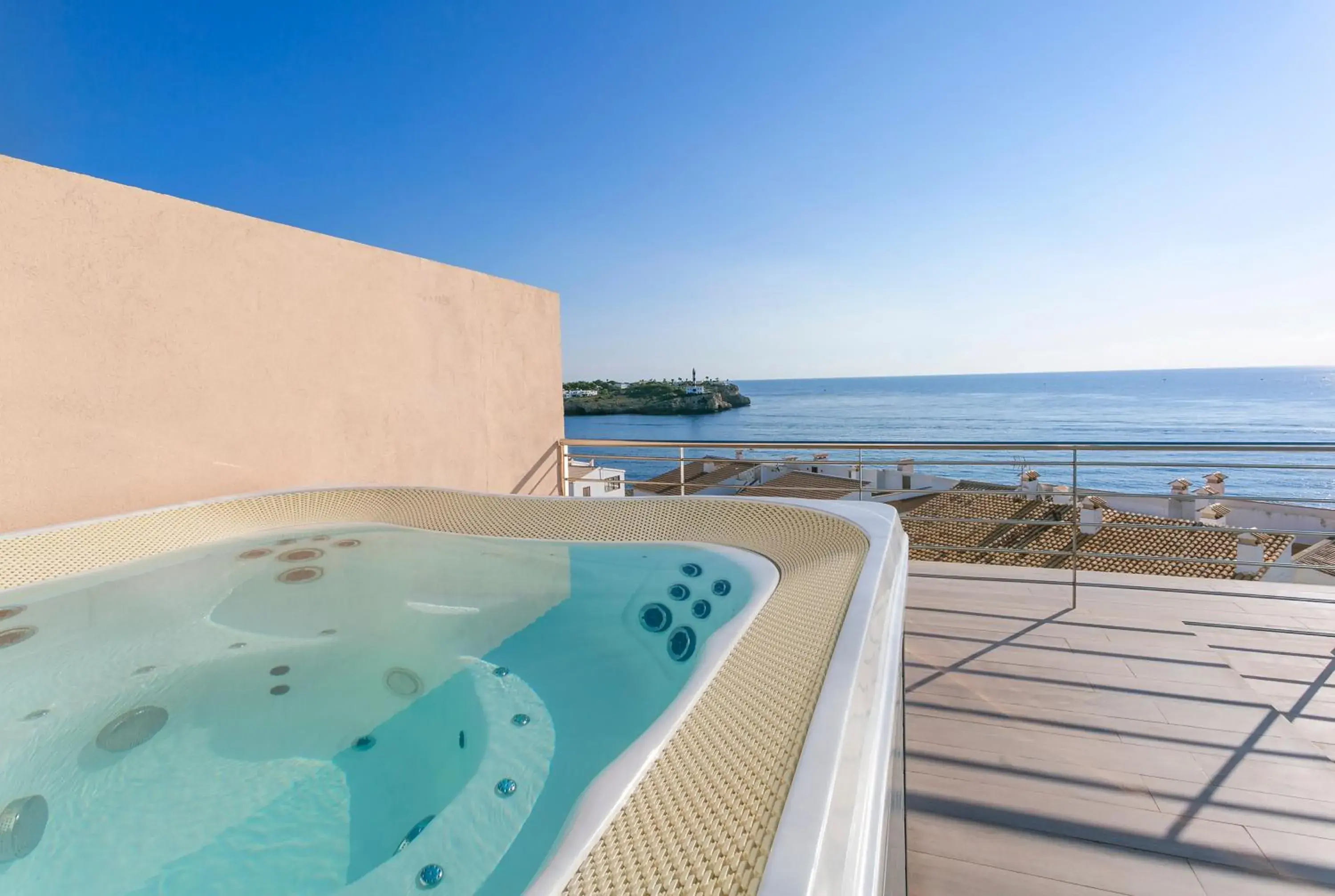 Hot Tub in Js Cape Colom - Adults Only