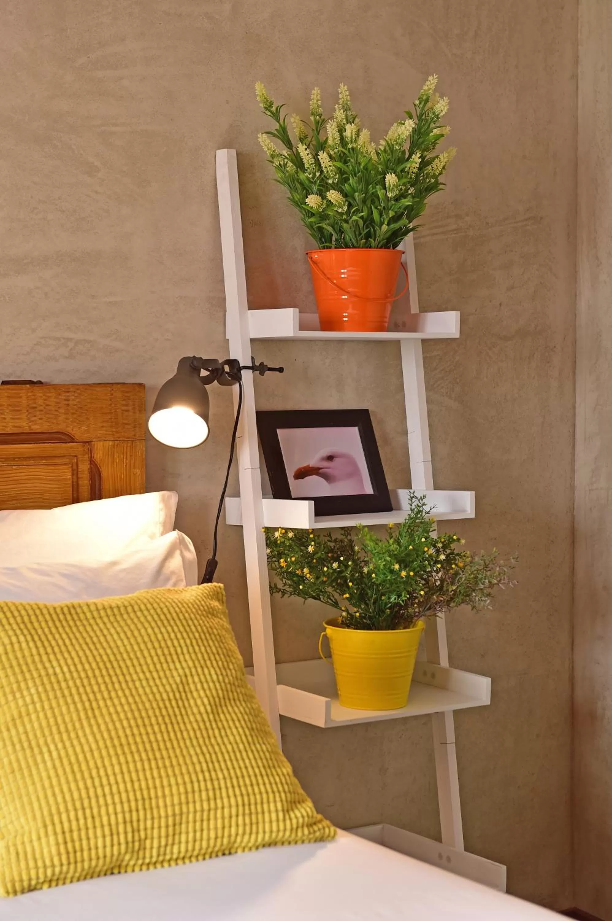 Decorative detail, Bed in Mercearia D'Alegria Boutique B&B