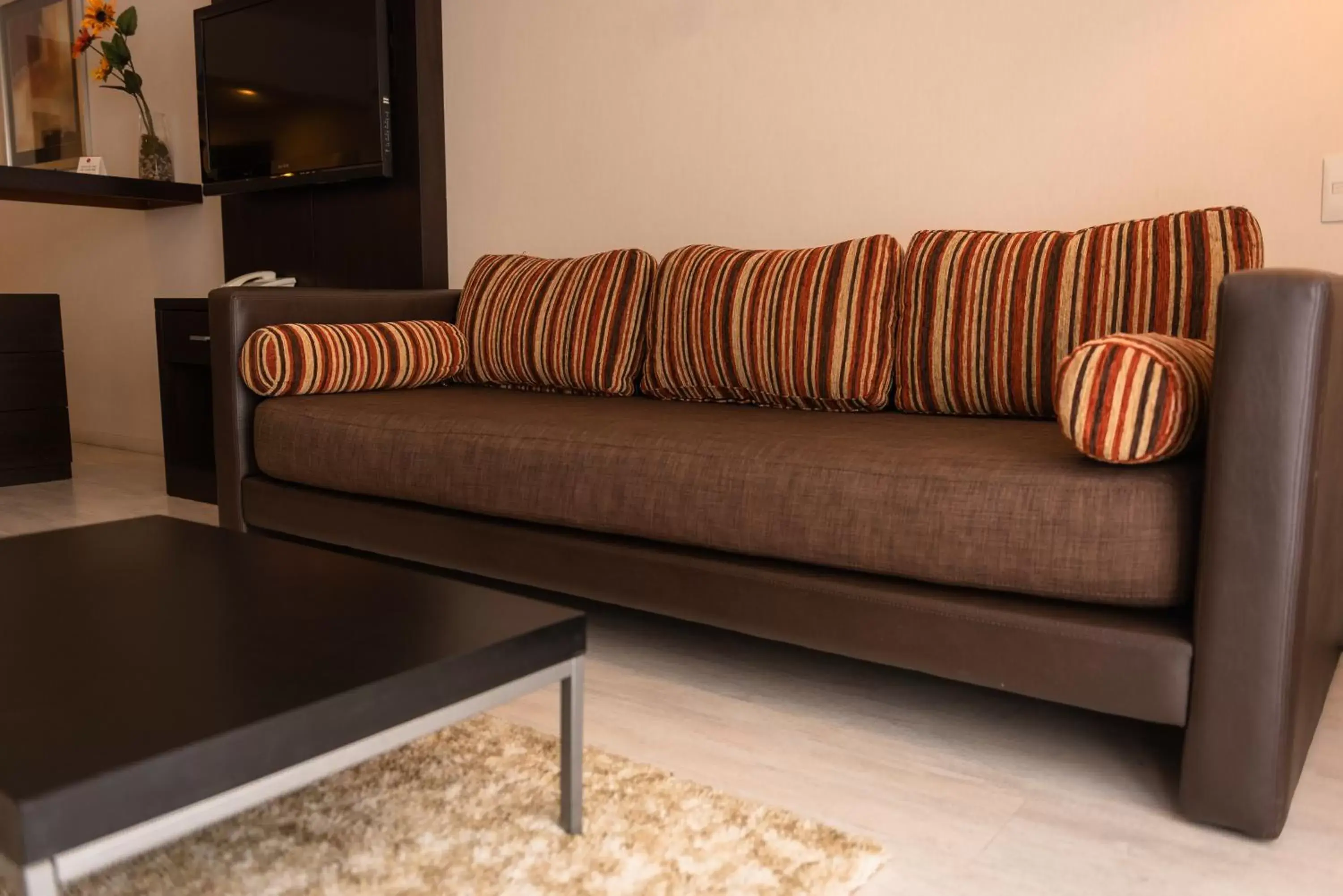 Living room, Seating Area in Icaro Suites