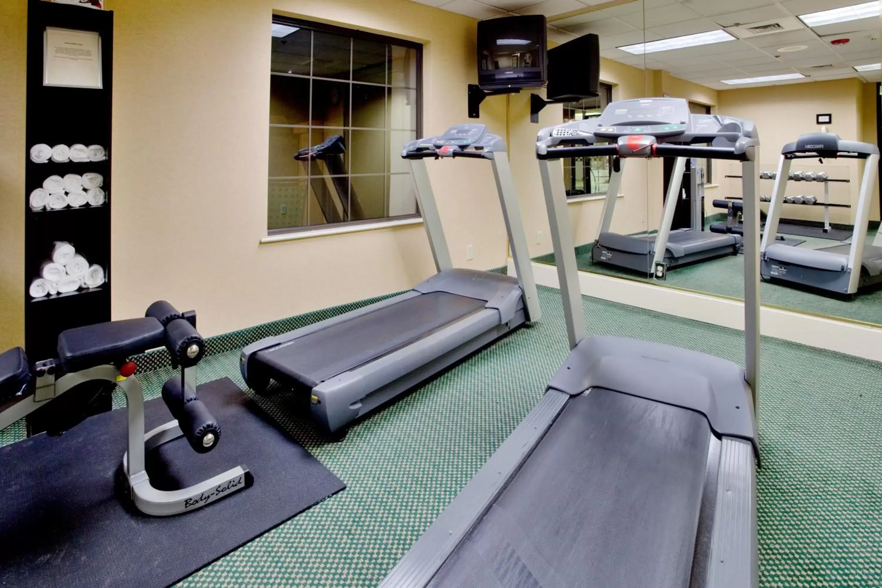 Spa and wellness centre/facilities, Fitness Center/Facilities in Holiday Inn & Suites Raleigh Cary, an IHG Hotel