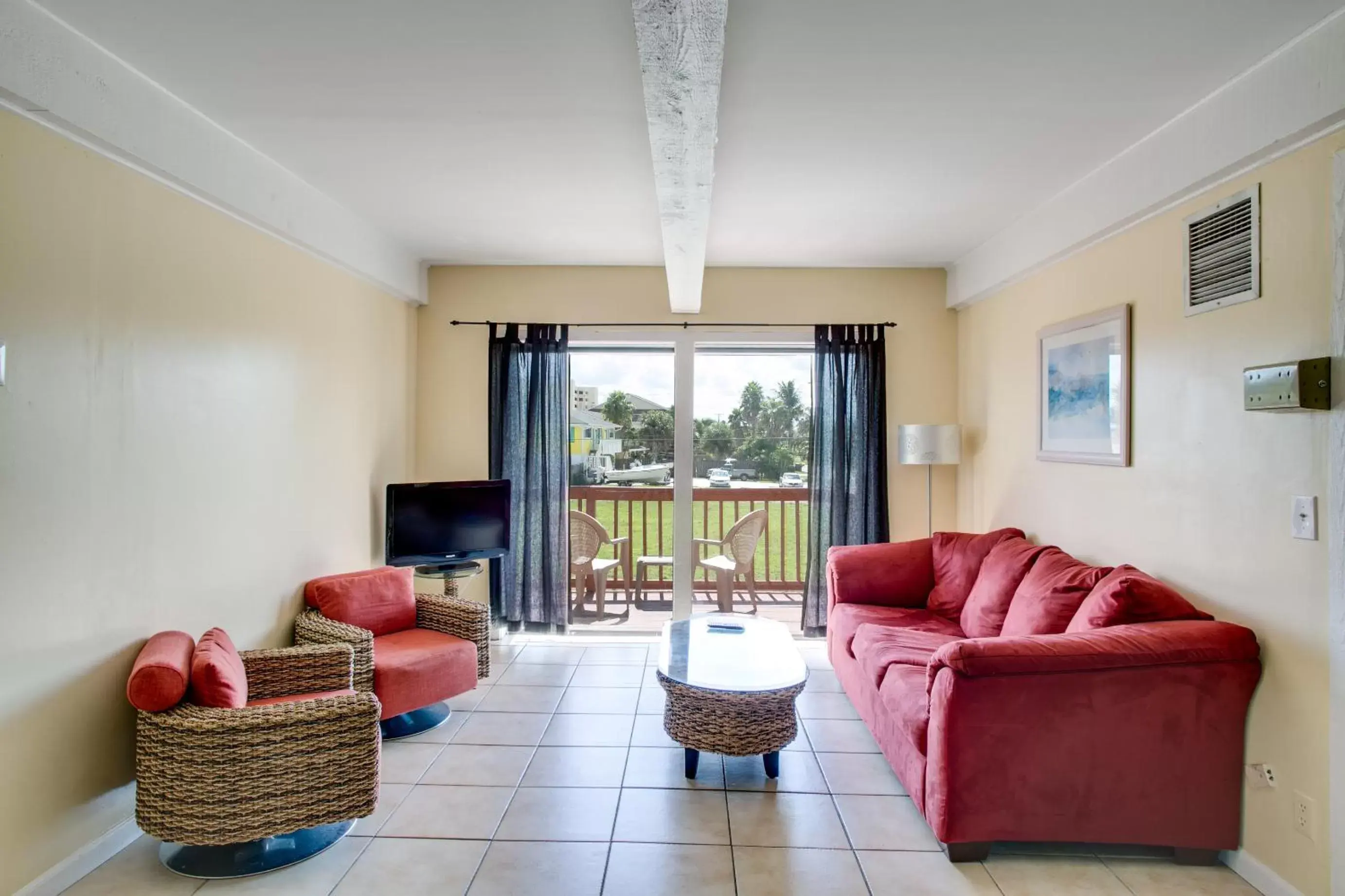 Balcony/Terrace, Seating Area in Royal Inn Beach Hutchinson Island