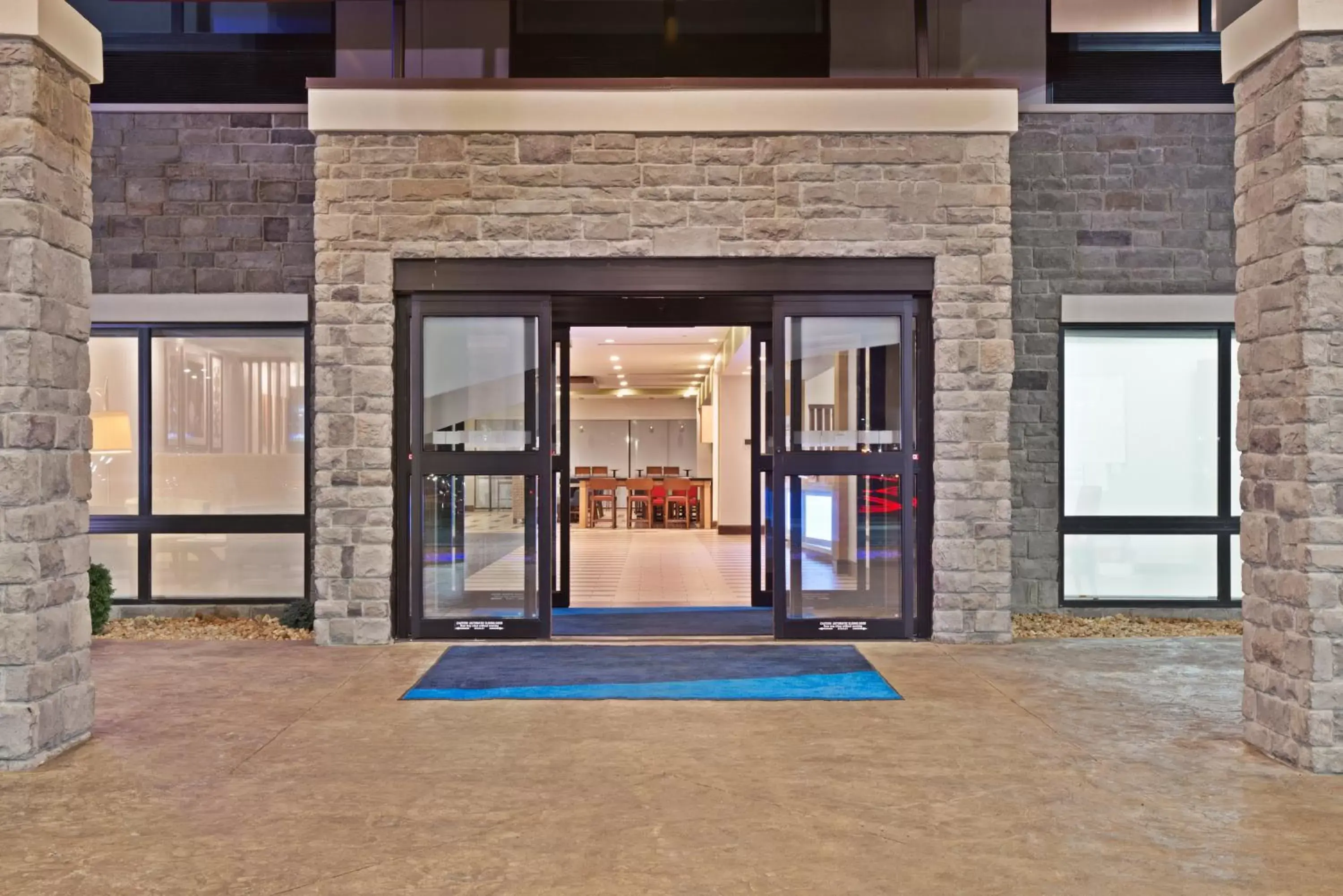 Property building in Holiday Inn Express & Suites Uniontown by IHG Property building in Holiday Inn Express & Suites Uniontown by IHG