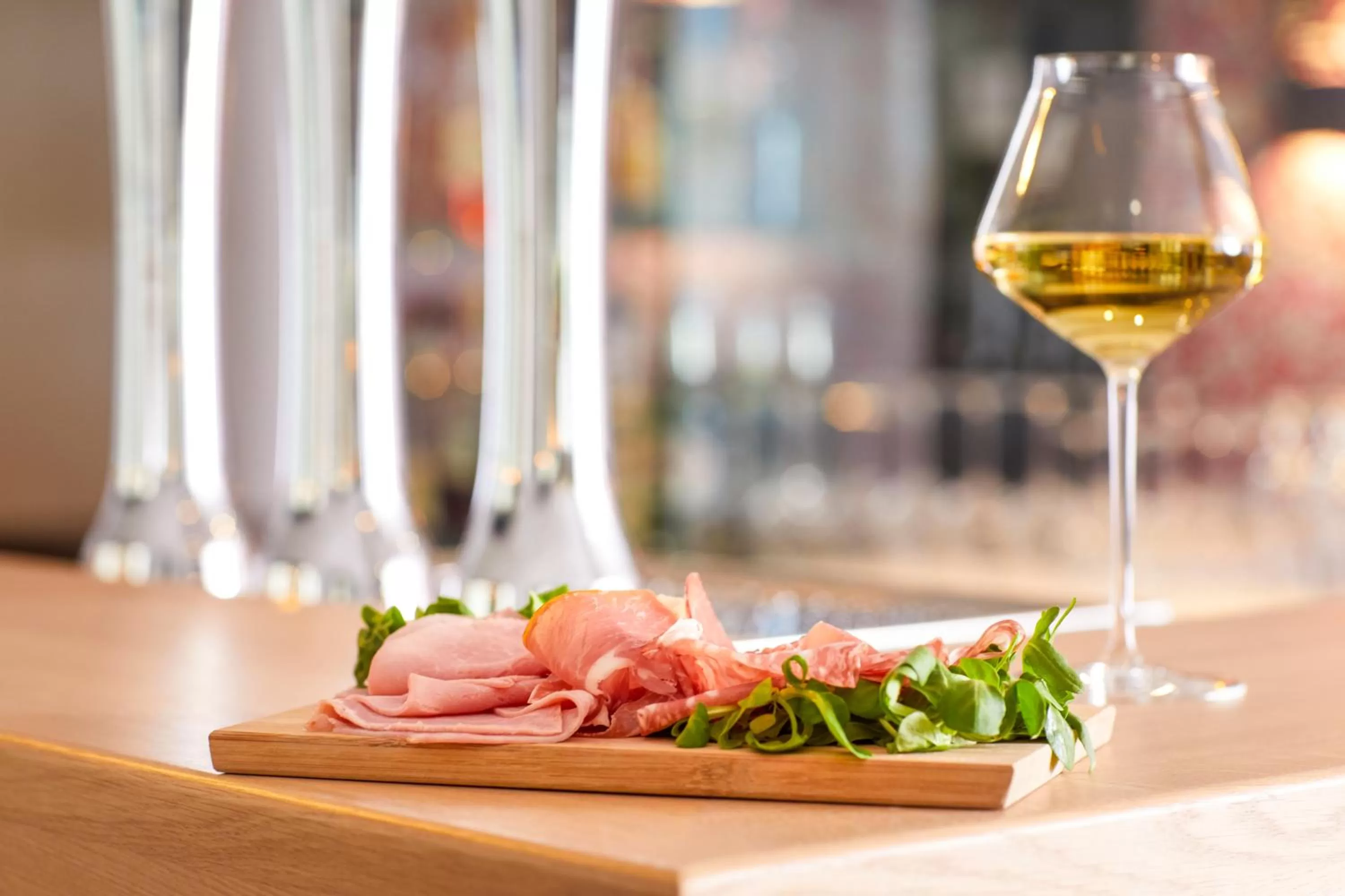 Meals in Mercure Lyon Centre Plaza République